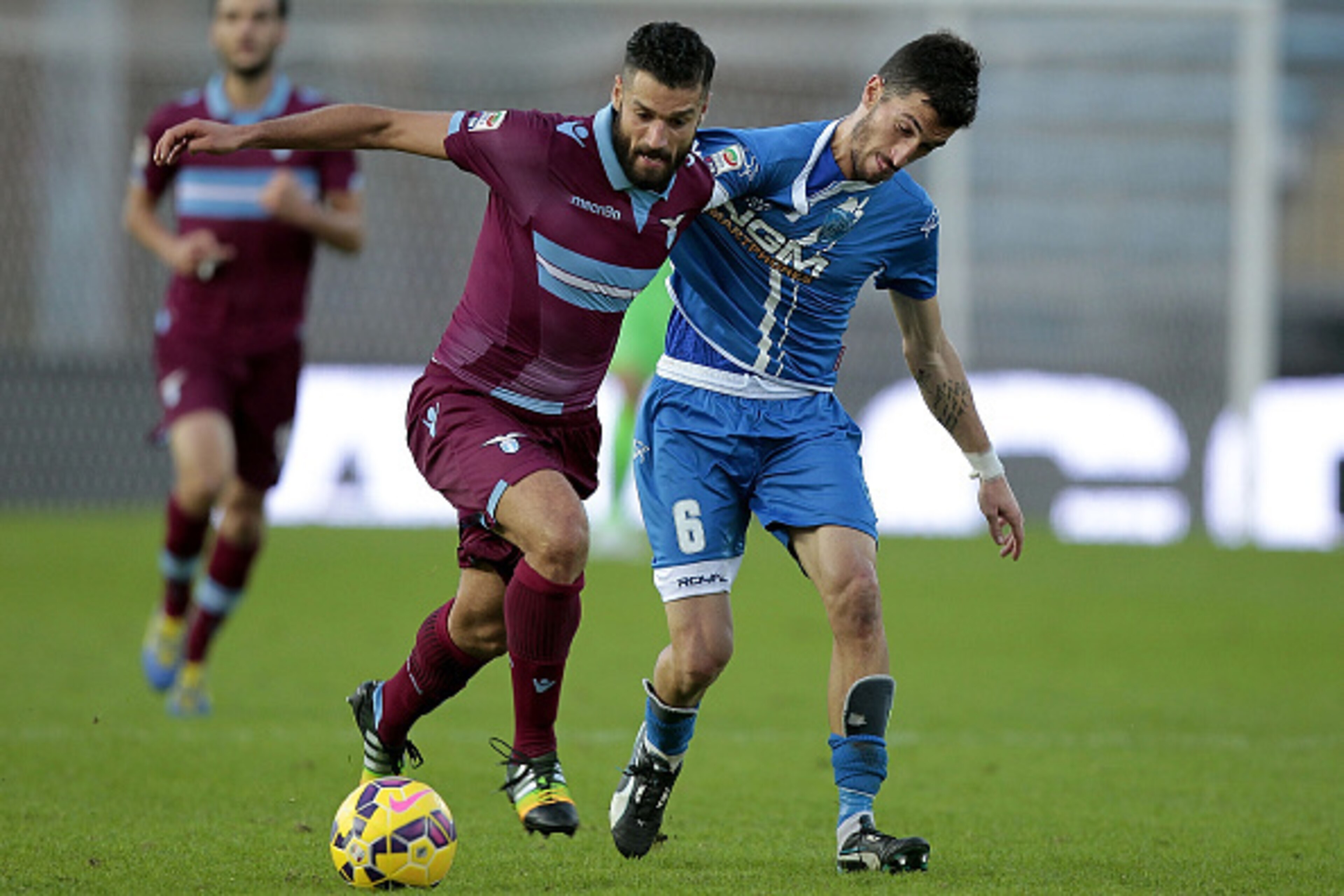 EMPOLI, ITALY - NOVEMBER 09: Mirko Valdifiori of Empoli FC in action and Antonio Candreva of SS Lazio during the Serie A match between Empoli FC and SS Lazio at Stadio Carlo Castellani on November 9, 2014 in Empoli, Italy. (Photo by Gabriele Maltinti/Get EMPOLI, ITALY - NOVEMBER 09: Mirko Valdifiori of Empoli FC in action and Antonio Candreva of SS Lazio during the Serie A match between Empoli FC and SS Lazio at Stadio Carlo Castellani on November 9, 2014 in Empoli, Italy. (Photo by Gabriele Maltinti/Get