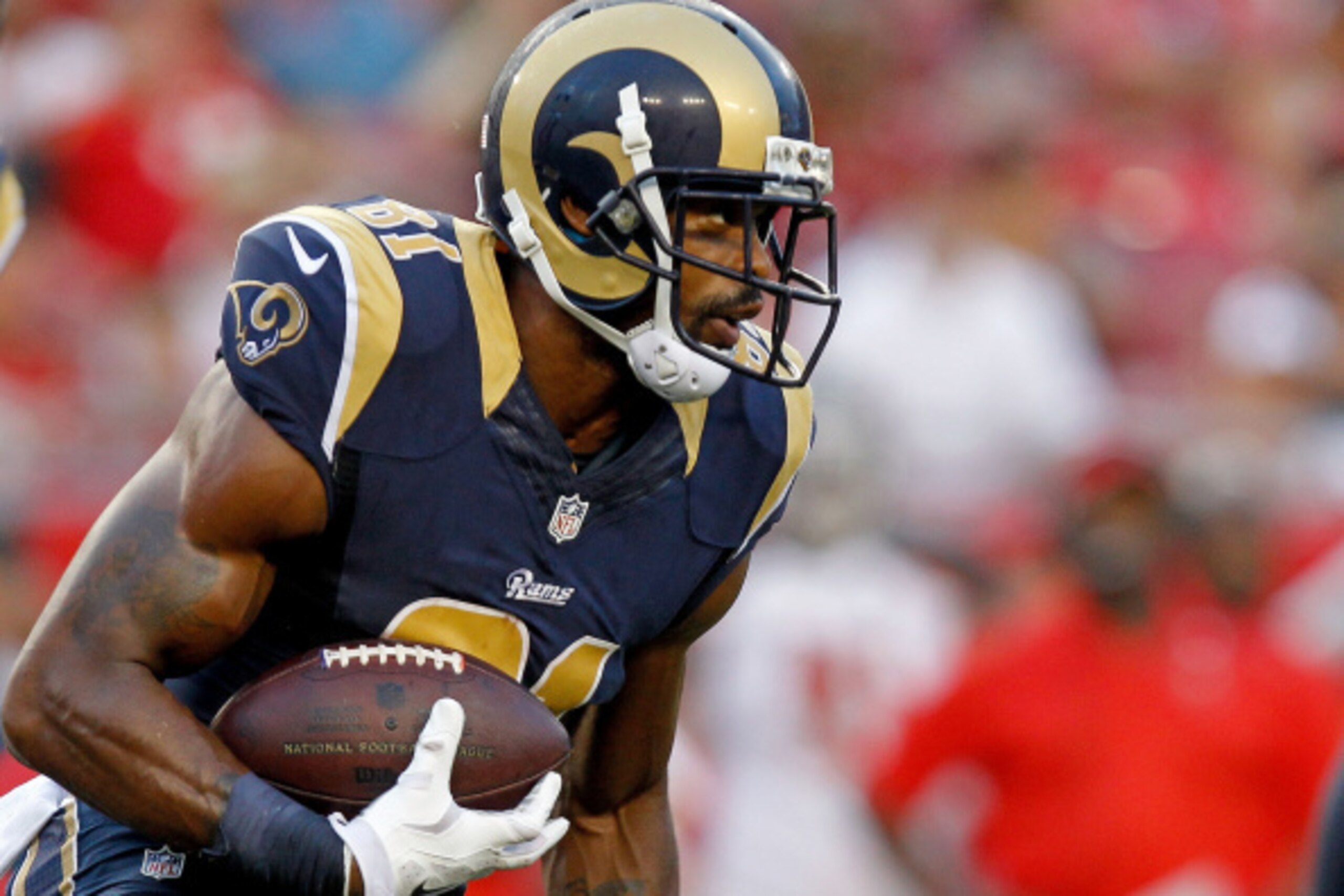 TAMPA, FL - SEPTEMBER 14: Kenny Britt #81 of the St. Louis Rams carries during the second half of the game against the Tampa Bay Buccaneers at Raymond James Stadium on September 14, 2014 in Tampa, Florida. (Photo by Scott Iskowitz/Getty Images)