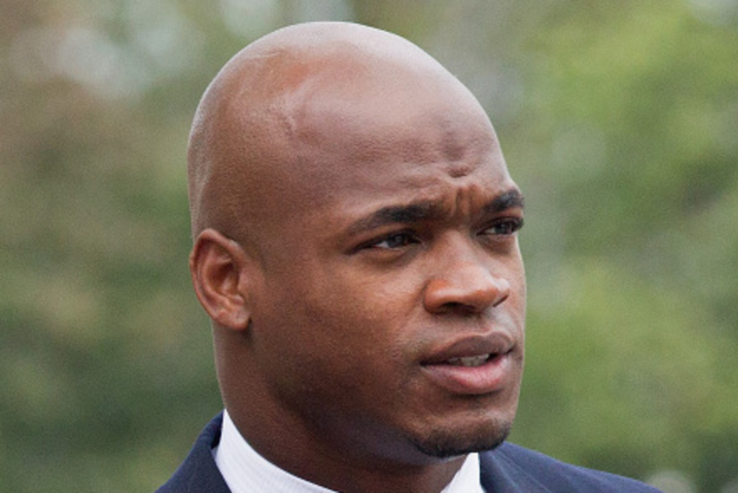 CONROE, TX - NOVEMBER 04:  Football running back Adrian Peterson of the Minnesota Vikings arrives for a court hearing on charges of child abuse at the Montgomery County Courthouse on November 4, 2014 in Conroe, Texas. Peterson entered a no contest plea an