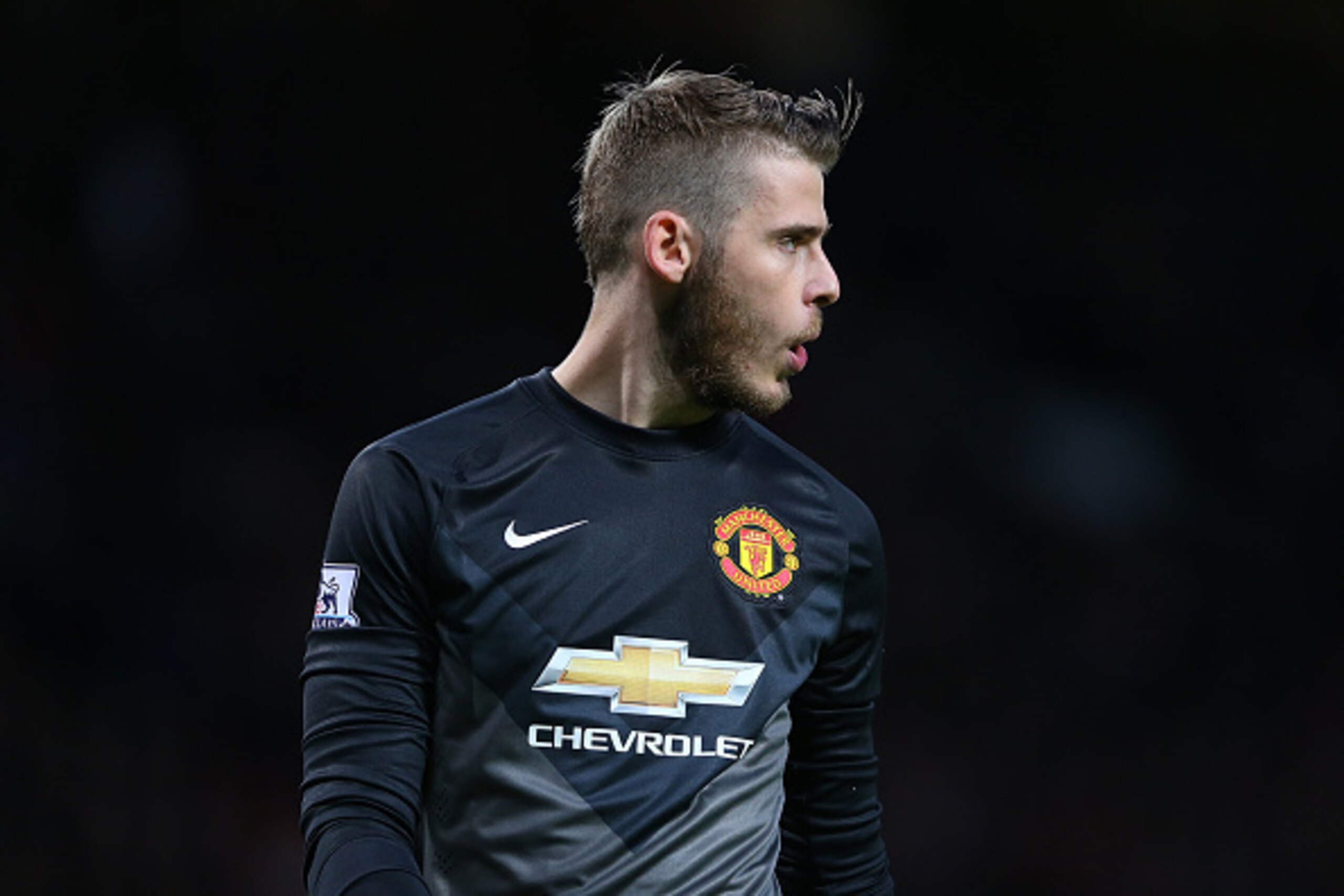 MANCHESTER, ENGLAND - OCTOBER 26:  David De Gea of Manchester United looks on during the Barclays Premier League match between Manchester United and Chelsea at Old Trafford on October 26, 2014 in Manchester, England.  (Photo by Alex Livesey/Getty Images)