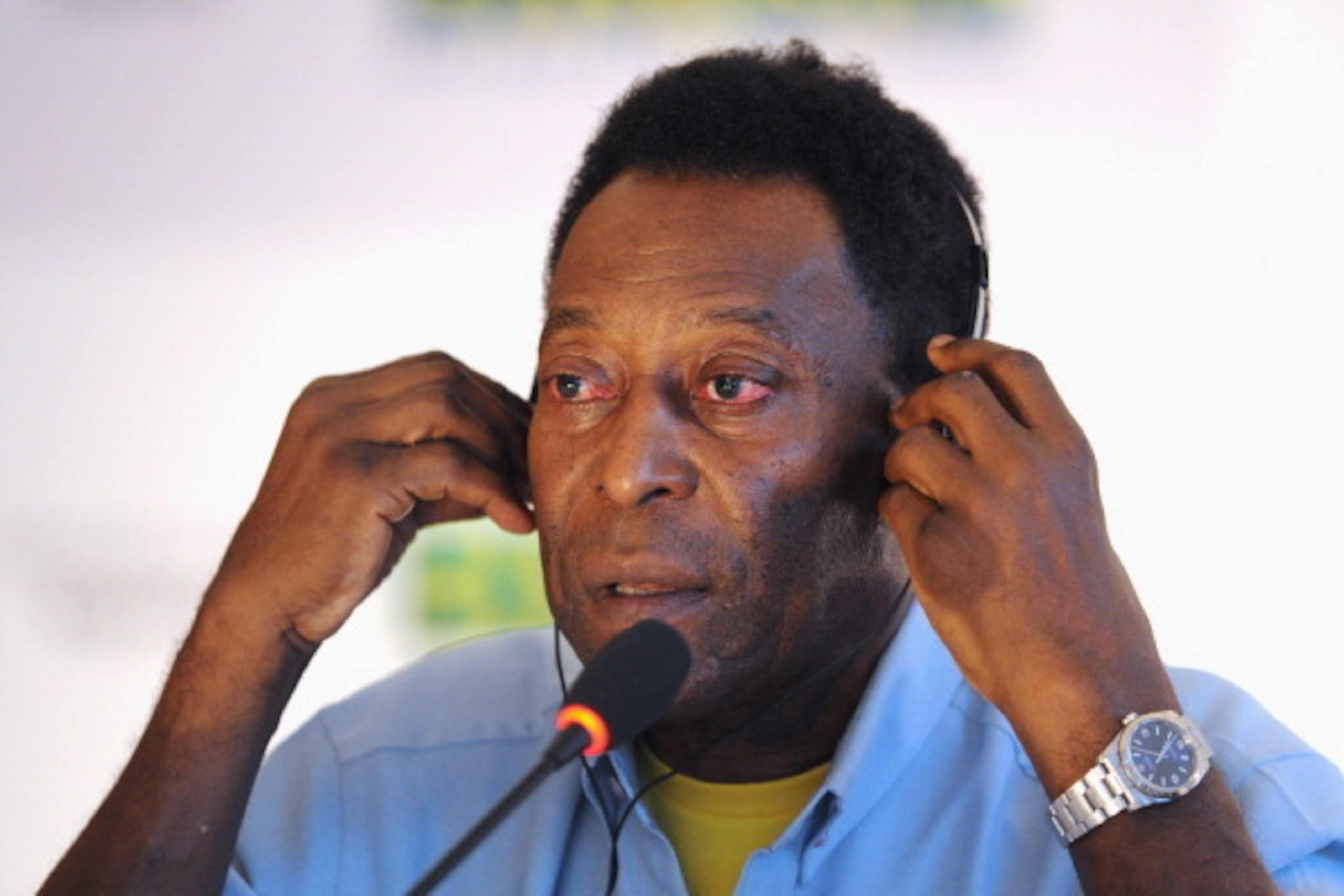 RIO DE JANEIRO, BRAZIL - JULY 29:  Pele speaks to the media during his official presentation as honorary ambassador for the 2014 FIFA World Cup at the Modern Art Museum of Rio de Janeiro on July 29, 2011 in Rio de Janeiro, Brazil.  (Photo by Michael Regan