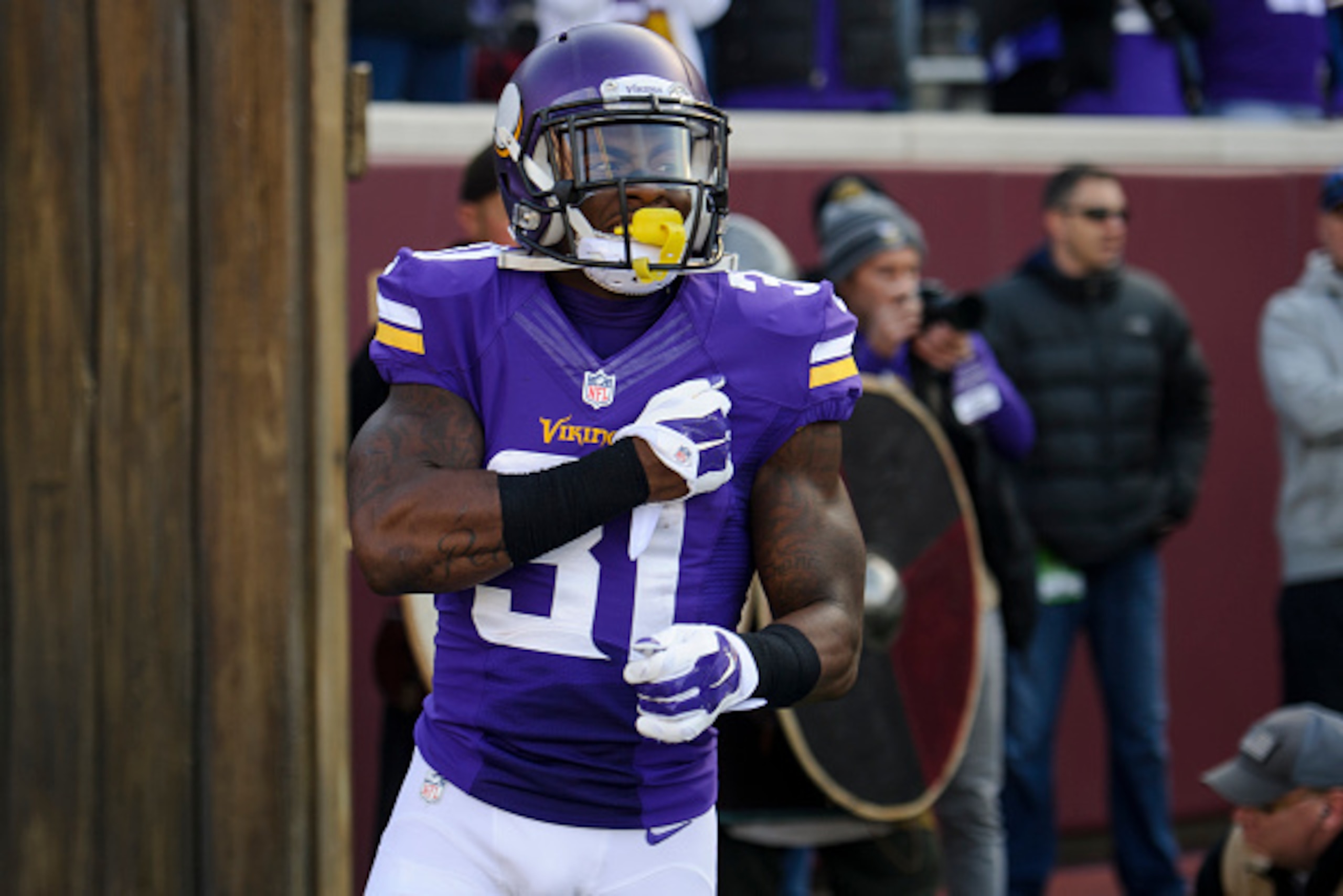MINNEAPOLIS, MN - NOVEMBER 2: Jerick McKinnon #31 of the Minnesota Vikings runs onto the field before the game against the Washington Redskins on November 2, 2014 at TCF Bank Stadium in Minneapolis, Minnesota. The Vikings defeated the Redskins 29-26. (Pho