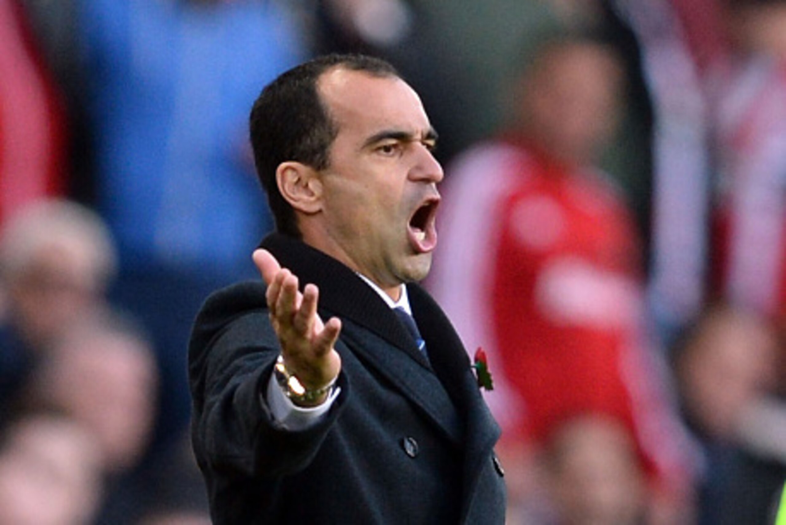 SUNDERLAND, ENGLAND - NOVEMBER 09: Roberto Martinez manager of Everton during the Barclays Premier League match between Sunderland and Everton at Stadium of Light  on November 9, 2014 in Sunderland, England.  (Photo by Nigel Roddis/Getty Images)