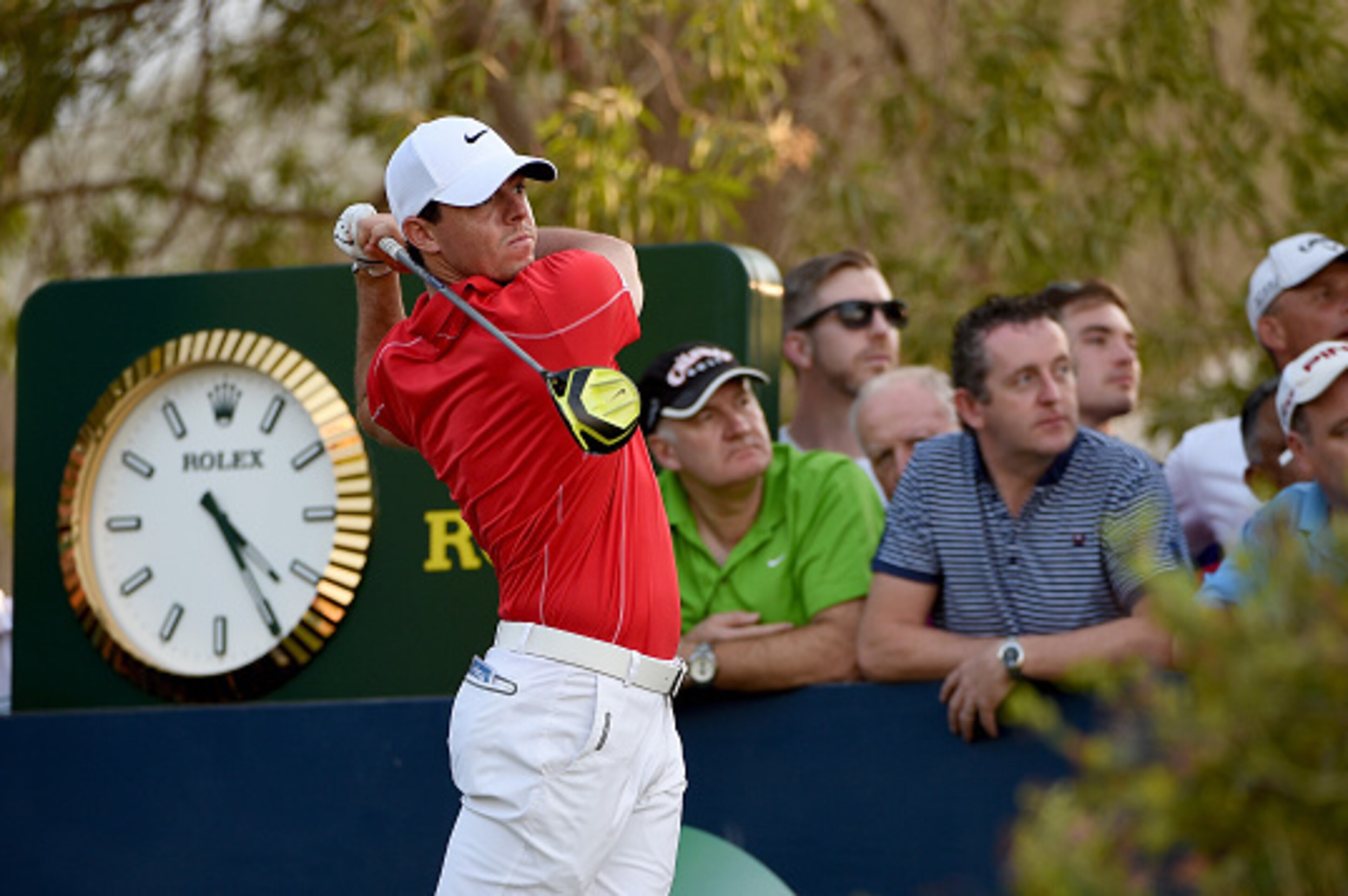 DUBAI, UNITED ARAB EMIRATES - NOVEMBER 20:  Rory McIlroy of Northern Ireland on the 18th tee during the first round of the DP World Tour Championship at the Jumeirah Golf Estates on November 20, 2014 in Dubai, United Arab Emirates.  (Photo by Ross Kinnair