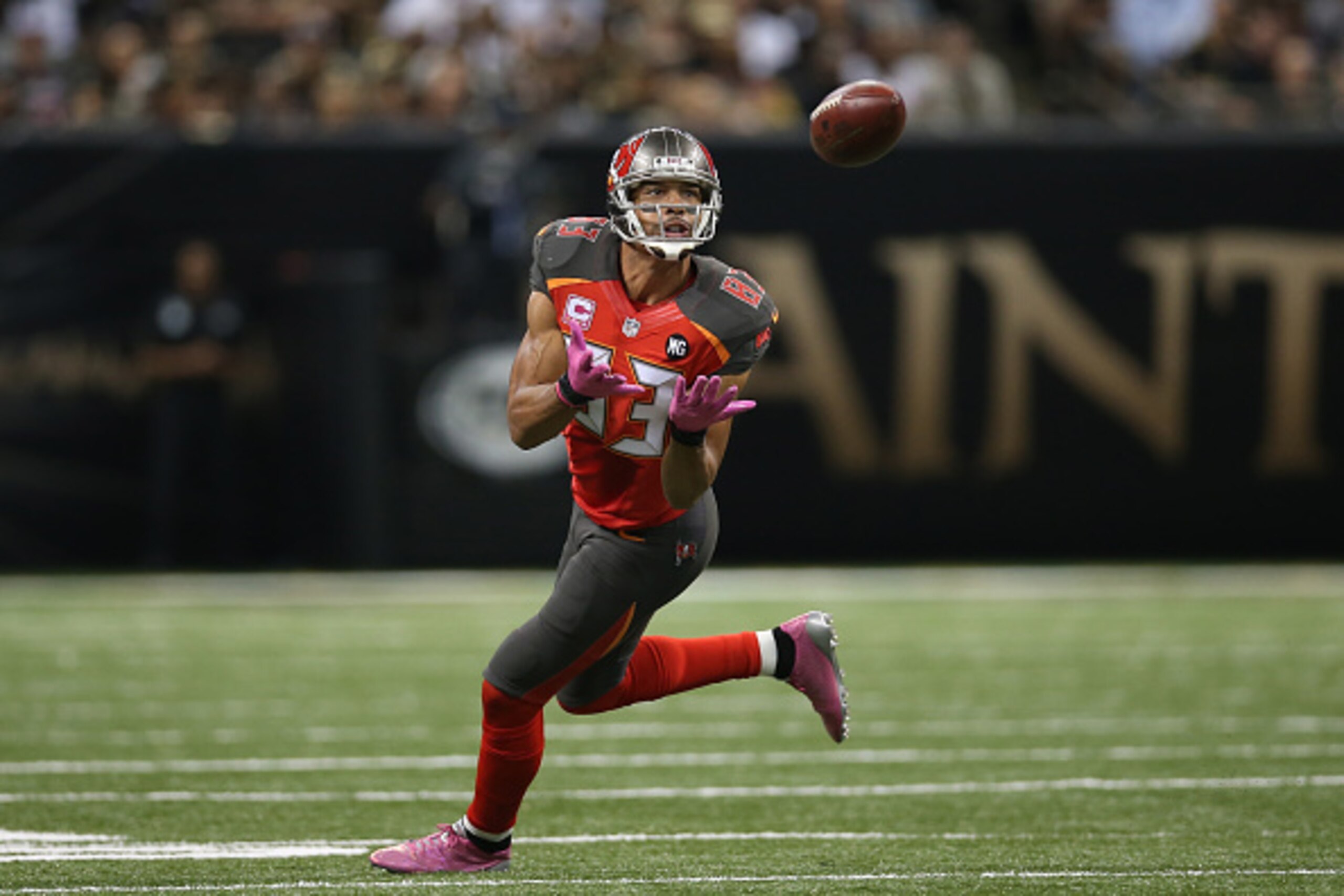 NEW ORLEANS, LA - OCTOBER 05:   Vincent Jackson #83 of the Tampa Bay Buccaneers against the New Orleans Saints at the Mercedes-Benz Superdome on October 5, 2014 in New Orleans, Louisiana.  (Photo by Chris Graythen/Getty Images)