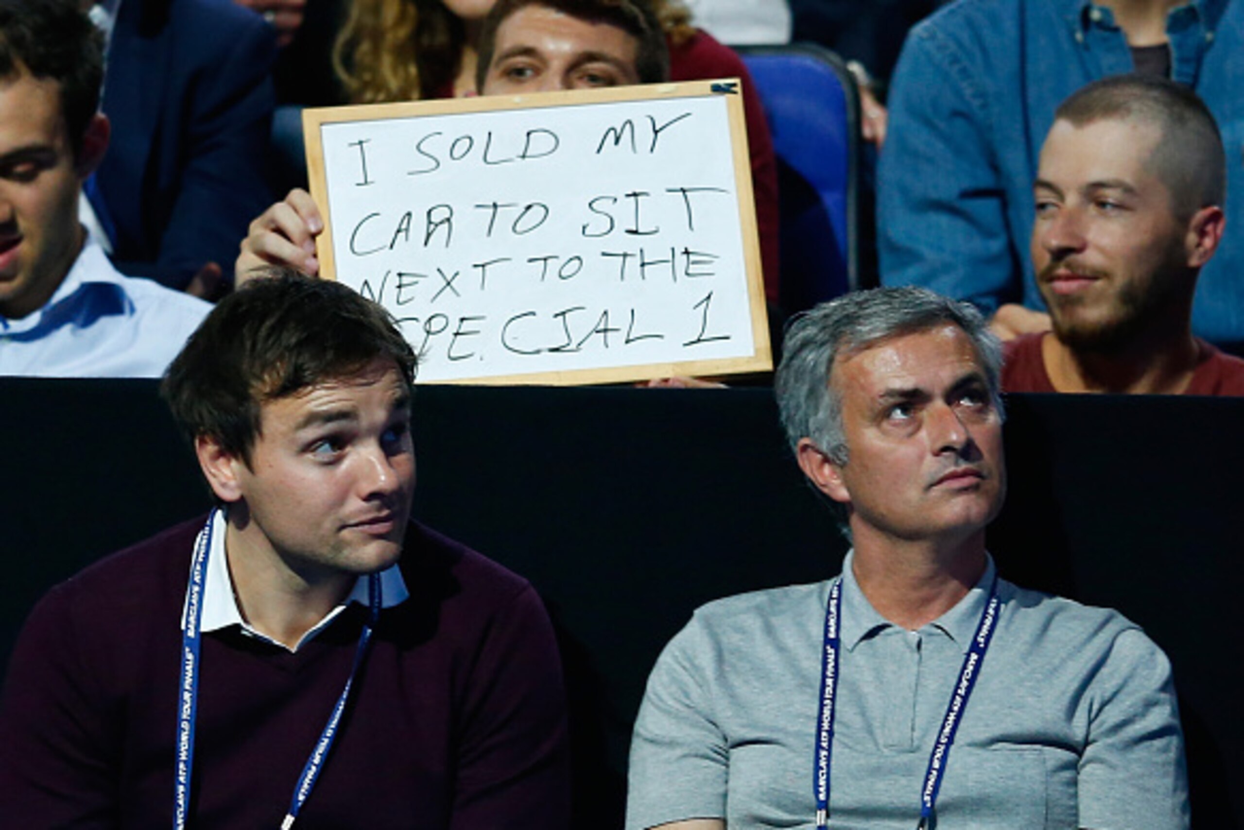 LONDON, ENGLAND - NOVEMBER 13: Manager Jose Mourinho of Chelsea (R) watches Andy Murray of Great Britain take on in the round robin singles match against Roger Federer of Switzerland on day five of the Barclays ATP World Tour Finals at O2 Arena on Novem LONDON, ENGLAND - NOVEMBER 13: Manager Jose Mourinho of Chelsea (R) watches Andy Murray of Great Britain take on in the round robin singles match against Roger Federer of Switzerland on day five of the Barclays ATP World Tour Finals at O2 Arena on Novem