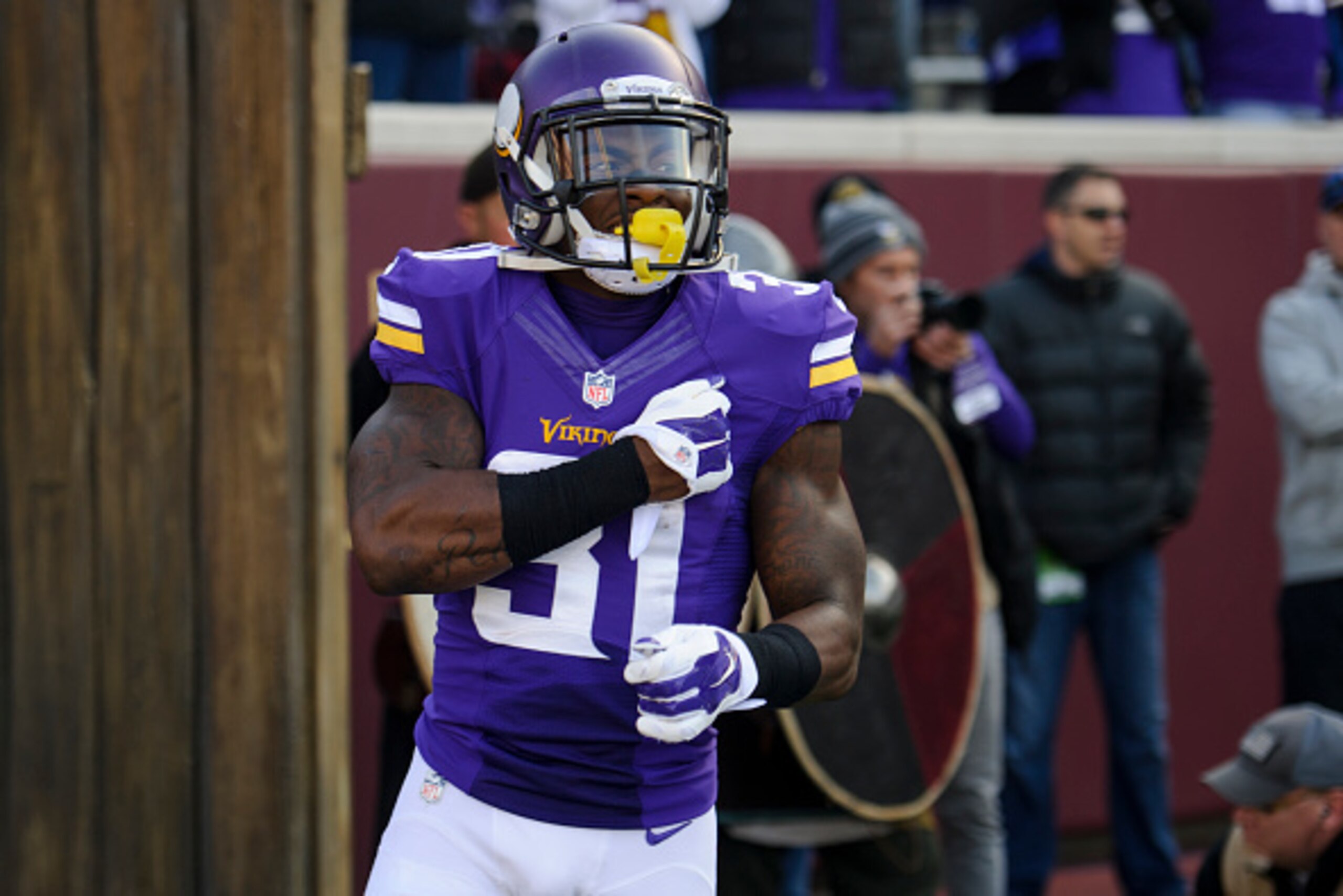 MINNEAPOLIS, MN - NOVEMBER 2: Jerick McKinnon #31 of the Minnesota Vikings runs onto the field before the game against the Washington Redskins on November 2, 2014 at TCF Bank Stadium in Minneapolis, Minnesota. The Vikings defeated the Redskins 29-26. (Pho