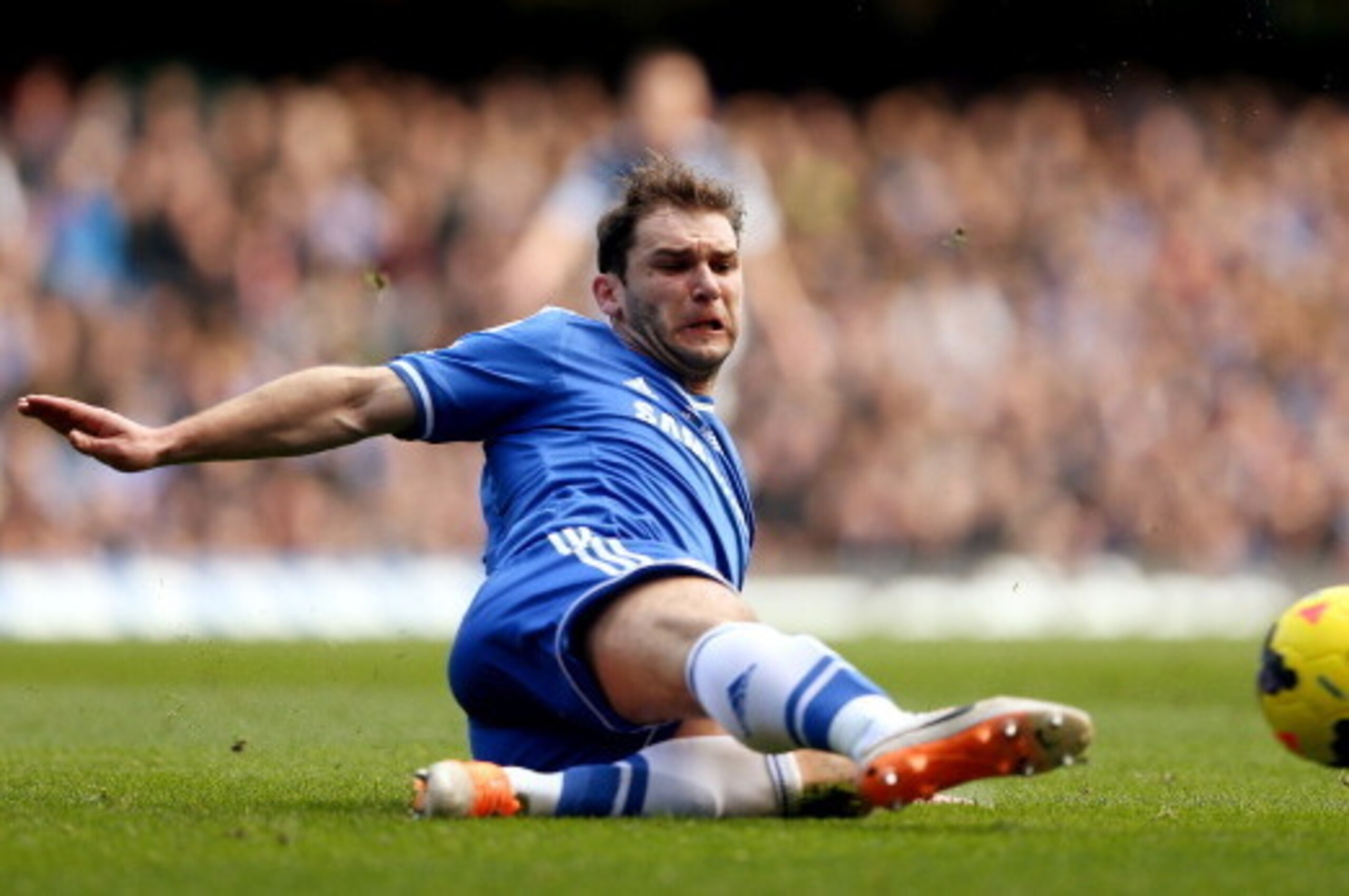 LONDON, ENGLAND - FEBRUARY 22:  Branislav Ivanovic of Chelsea during the Barclays Premier League match between Chelsea and Everton at Stamford Bridge on February 22, 2014 in London, England.  (Photo by Scott Heavey/Getty Images)
