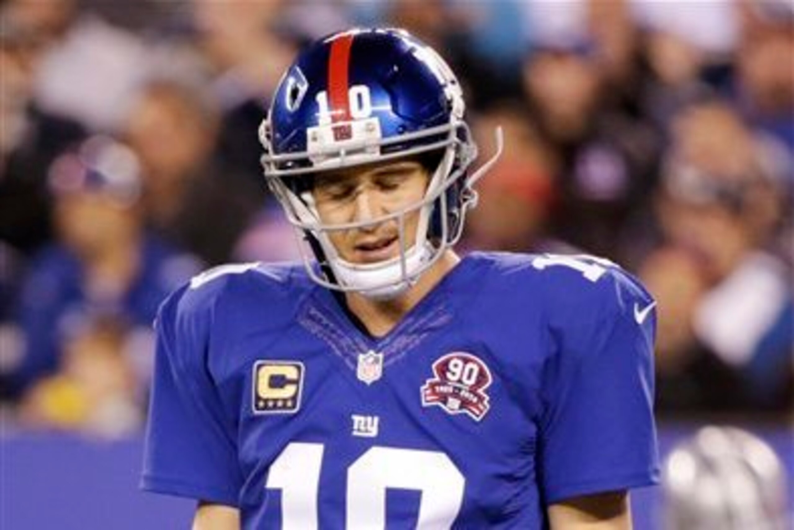 Manning made another poor throw.