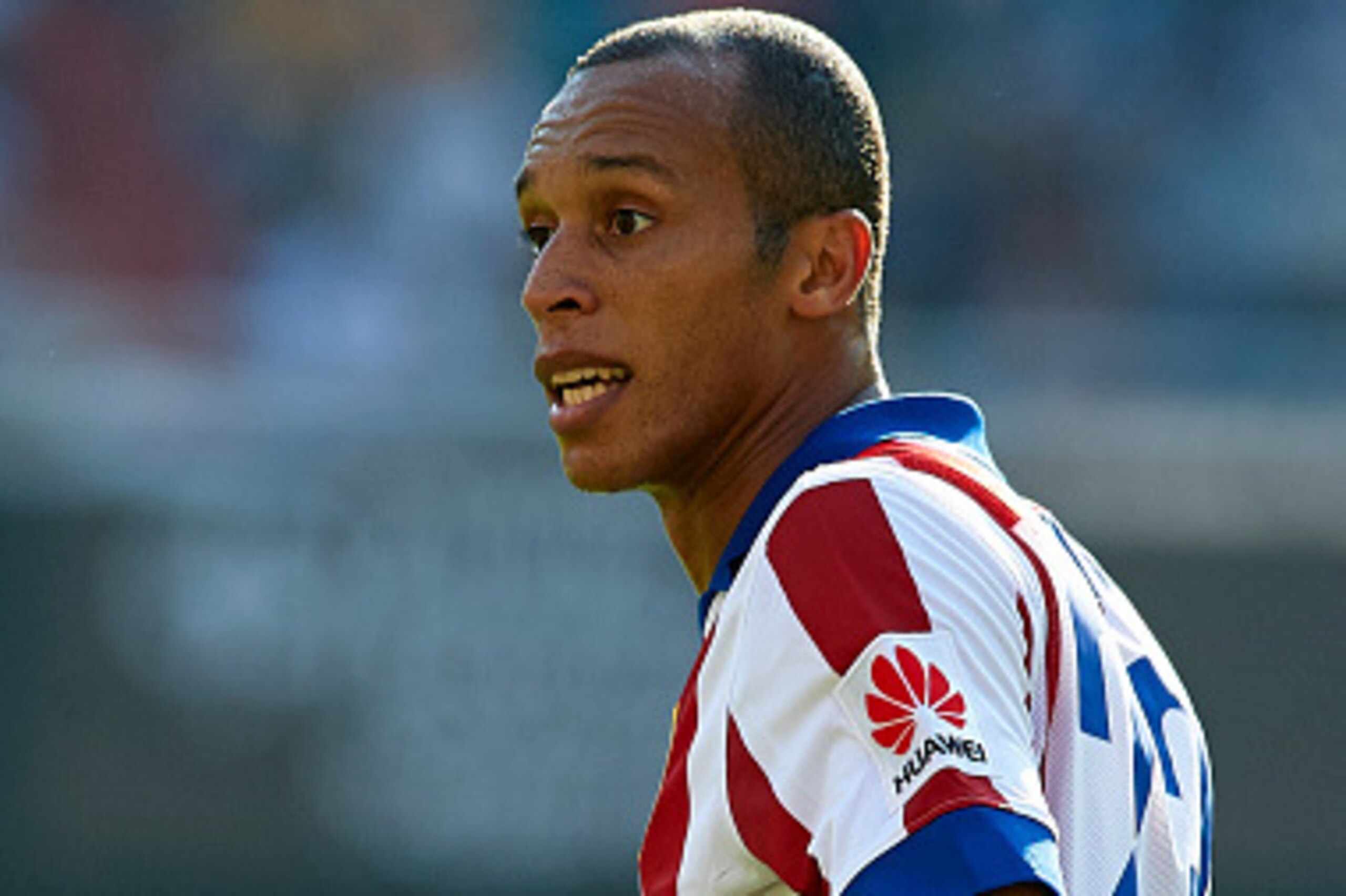 VALENCIA, SPAIN - OCTOBER 04: Miranda of Atletico de Madrid reacts during the La Liga match between Valencia CF and Club Atletico de Madrid at Estadi de Mestalla on October 4, 2014 in Valencia, Spain. (Photo by Manuel Queimadelos Alonso/Getty Images) VALENCIA, SPAIN - OCTOBER 04: Miranda of Atletico de Madrid reacts during the La Liga match between Valencia CF and Club Atletico de Madrid at Estadi de Mestalla on October 4, 2014 in Valencia, Spain. (Photo by Manuel Queimadelos Alonso/Getty Images)