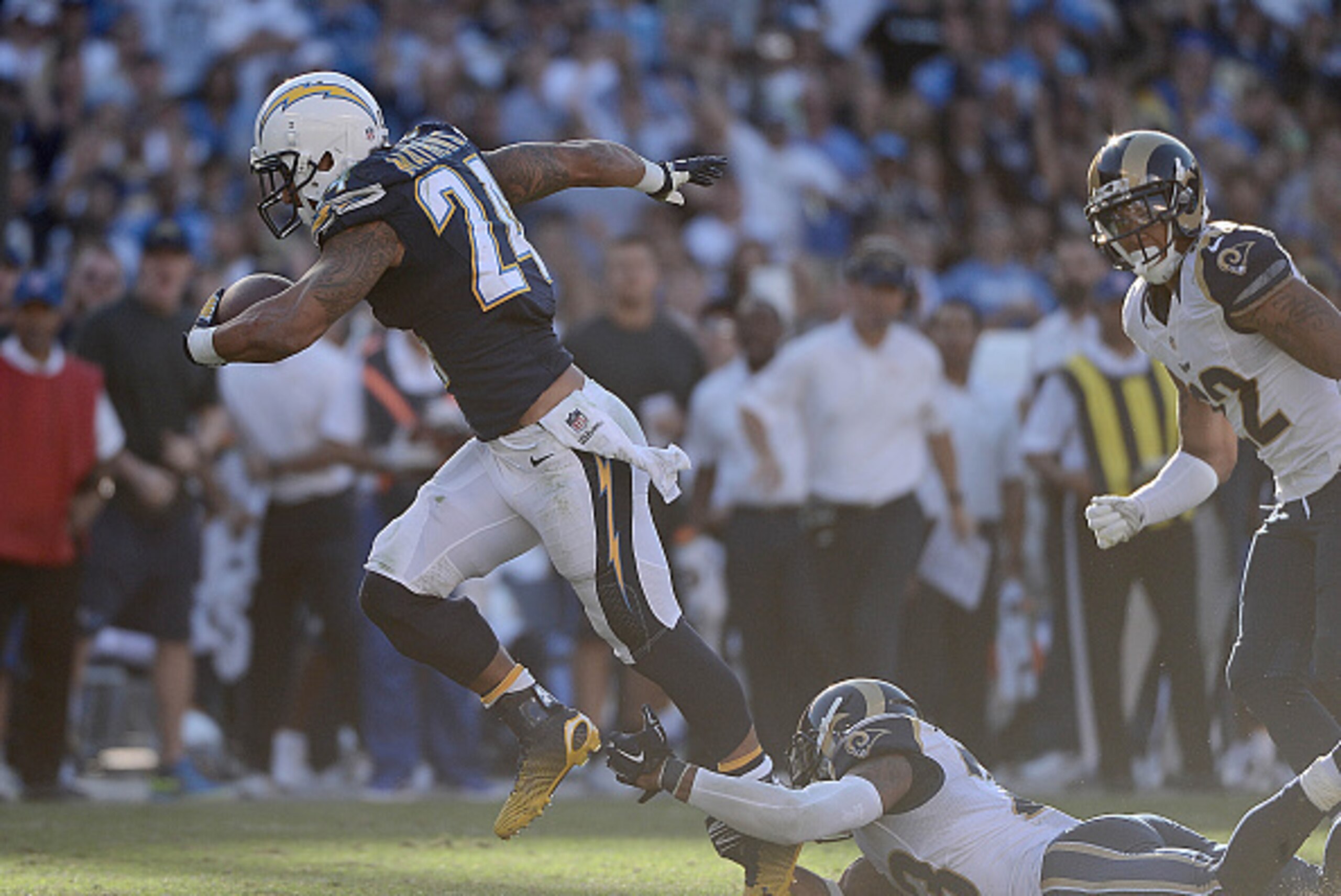 SAN DIEGO, CA- NOVEMBER 23:  Ryan Mathews #24 of the San Diego Chargers runs for a touchdown against the St. Louis Rams during their NFL Game on November 23, 2014 in San Diego, California. (Photo by Donald Miralle/Getty Images)