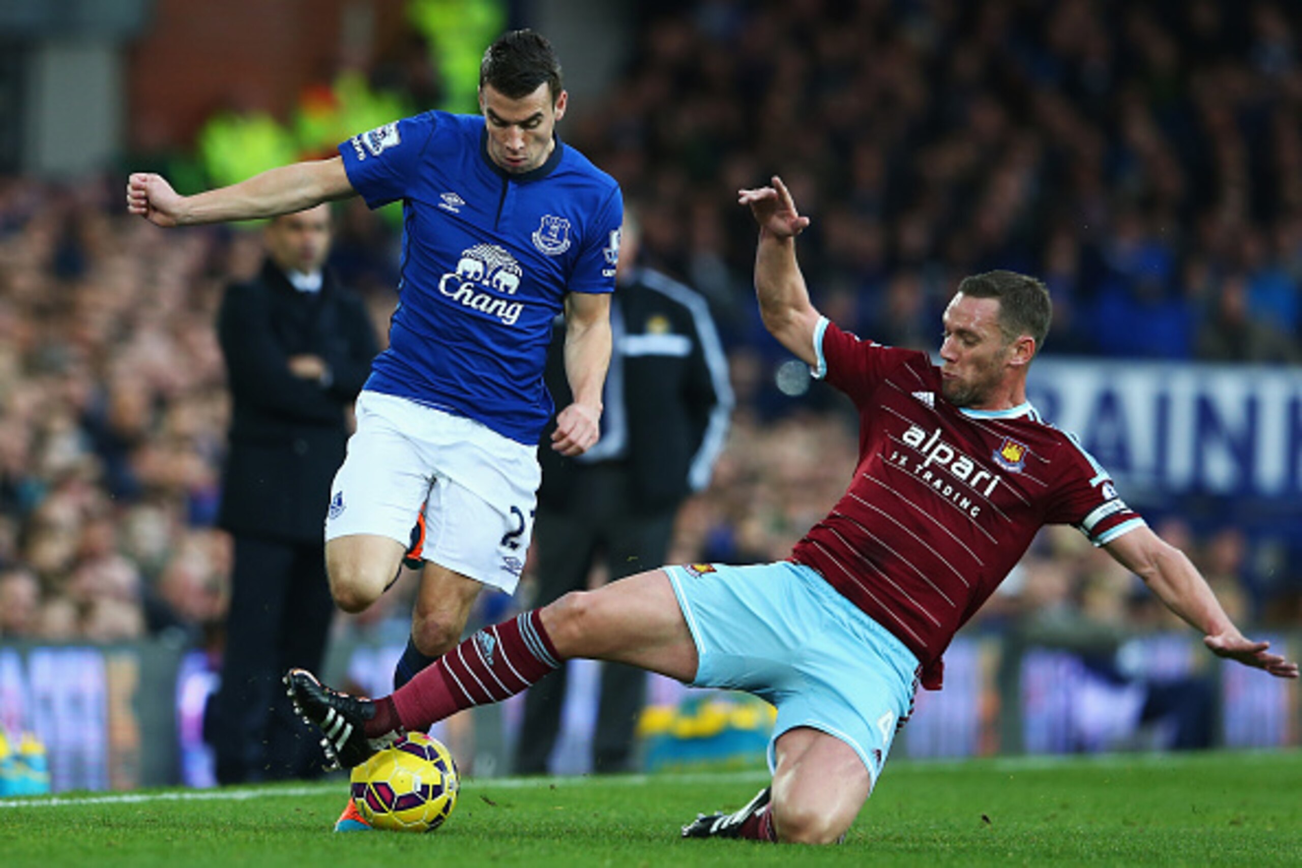LIVERPOOL, ENGLAND - NOVEMBER 22: Seamus Coleman of Everton is challenged by Kevin Nolan of West Ham United during the Barclays Premier League match between Everton and West Ham United at Goodison Park on November 22, 2014 in Liverpool, England. (Photo b LIVERPOOL, ENGLAND - NOVEMBER 22: Seamus Coleman of Everton is challenged by Kevin Nolan of West Ham United during the Barclays Premier League match between Everton and West Ham United at Goodison Park on November 22, 2014 in Liverpool, England. (Photo b