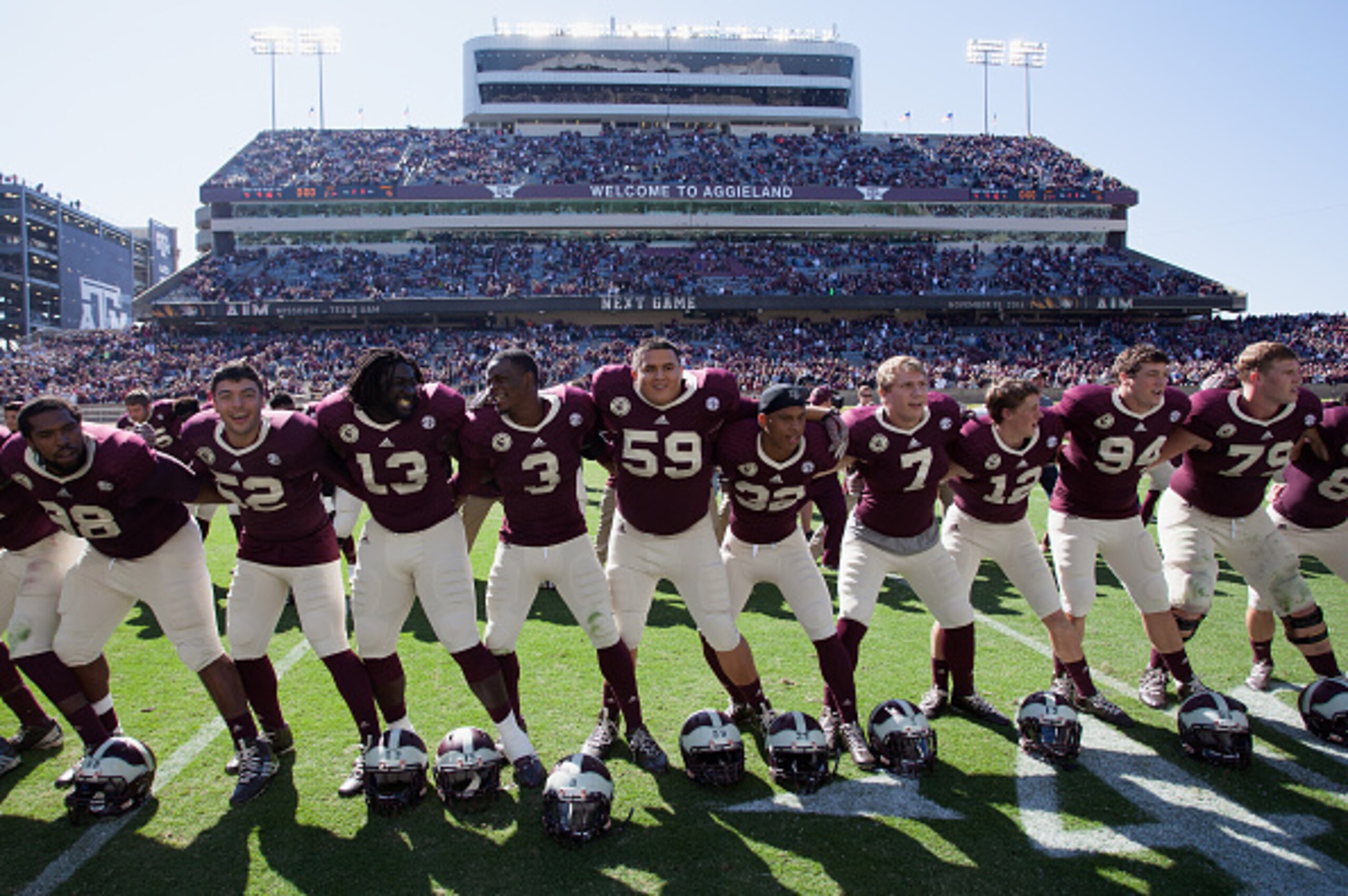 COLLEGE STATION, TX - NOVEMBER 01:  Texas A&M Aggies celebrate after defeating the Louisiana Monroe Warhawks 21-16 at Kyle Field on November 1, 2014 in College Station, Texas.  (Photo by Bob Levey/Getty Images)