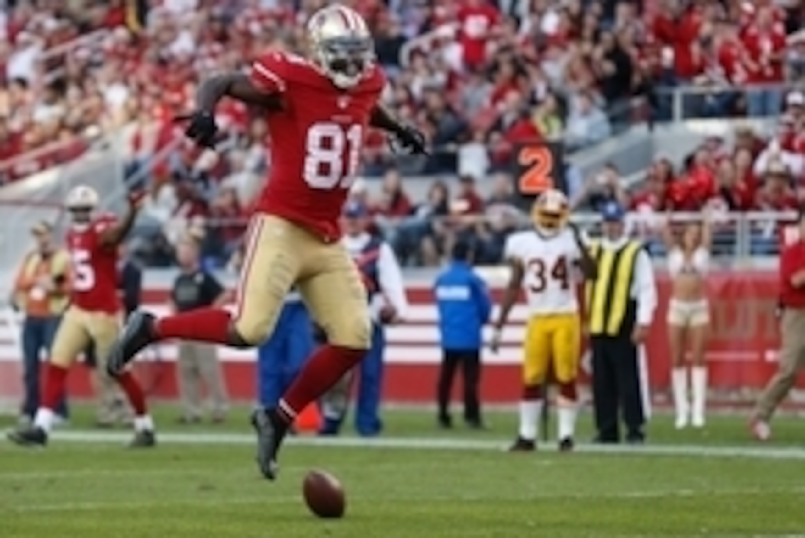 Nov 23, 2014; Santa Clara, CA, USA; San Francisco 49ers wide receiver Anquan Boldin (81) celebrates after a first down against the Washington Redskins during the fourth quarter at Levi's Stadium. The San Francisco 49ers defeated the Washington Redskins 17