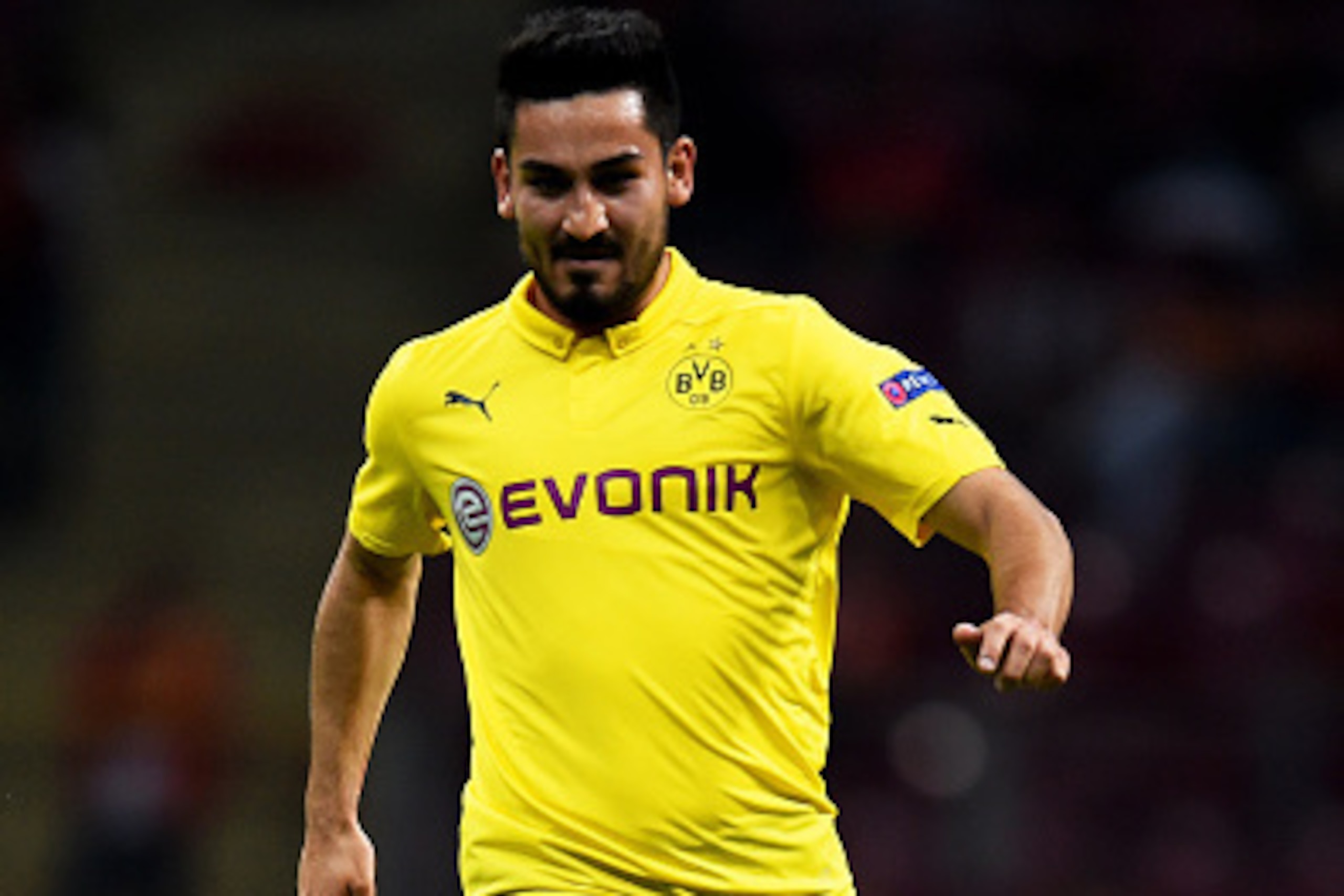 ISTANBUL, TURKEY - OCTOBER 22:  Ilkay Gundogan of Borussia Dortmund runs with the ball during UEFA Champions League Group D match between Galatasaray and Borussia Dortmund at Turk Telekom Arena on October 22, 2014 in Istanbul, Turkey.  (Photo by Lars Baro