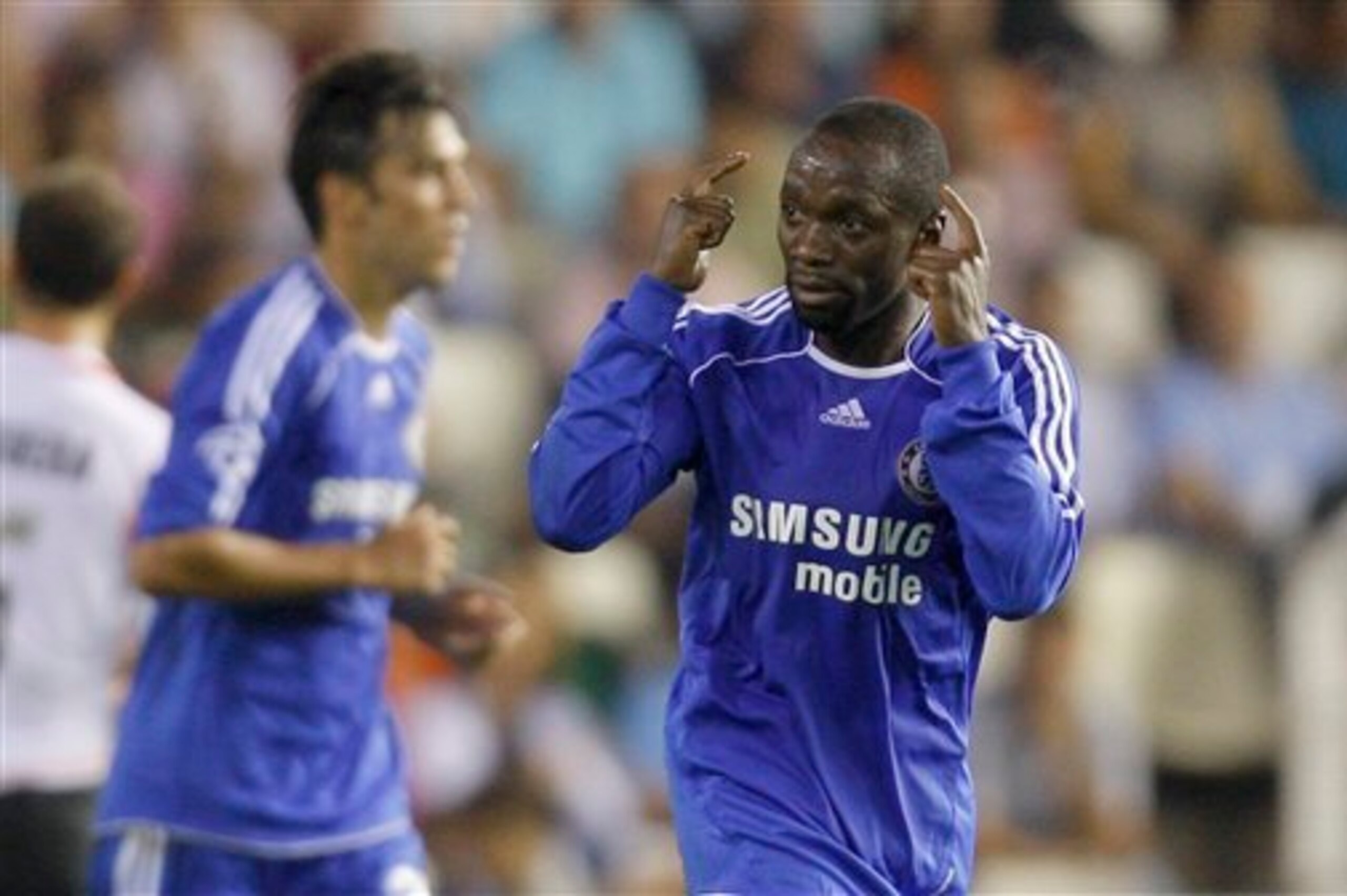 Matic's influence is similar to that of Claude Makelele's.