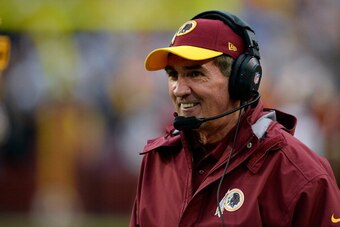 LANDOVER, MD - DECEMBER 22:  Head coach Mike Shanahan of the Washington Redskins reacts on the sideline after a play in the second half during an NFL game against the Dallas Cowboys at FedExField on December 22, 2013 in Landover, Maryland.  (Photo by Patr