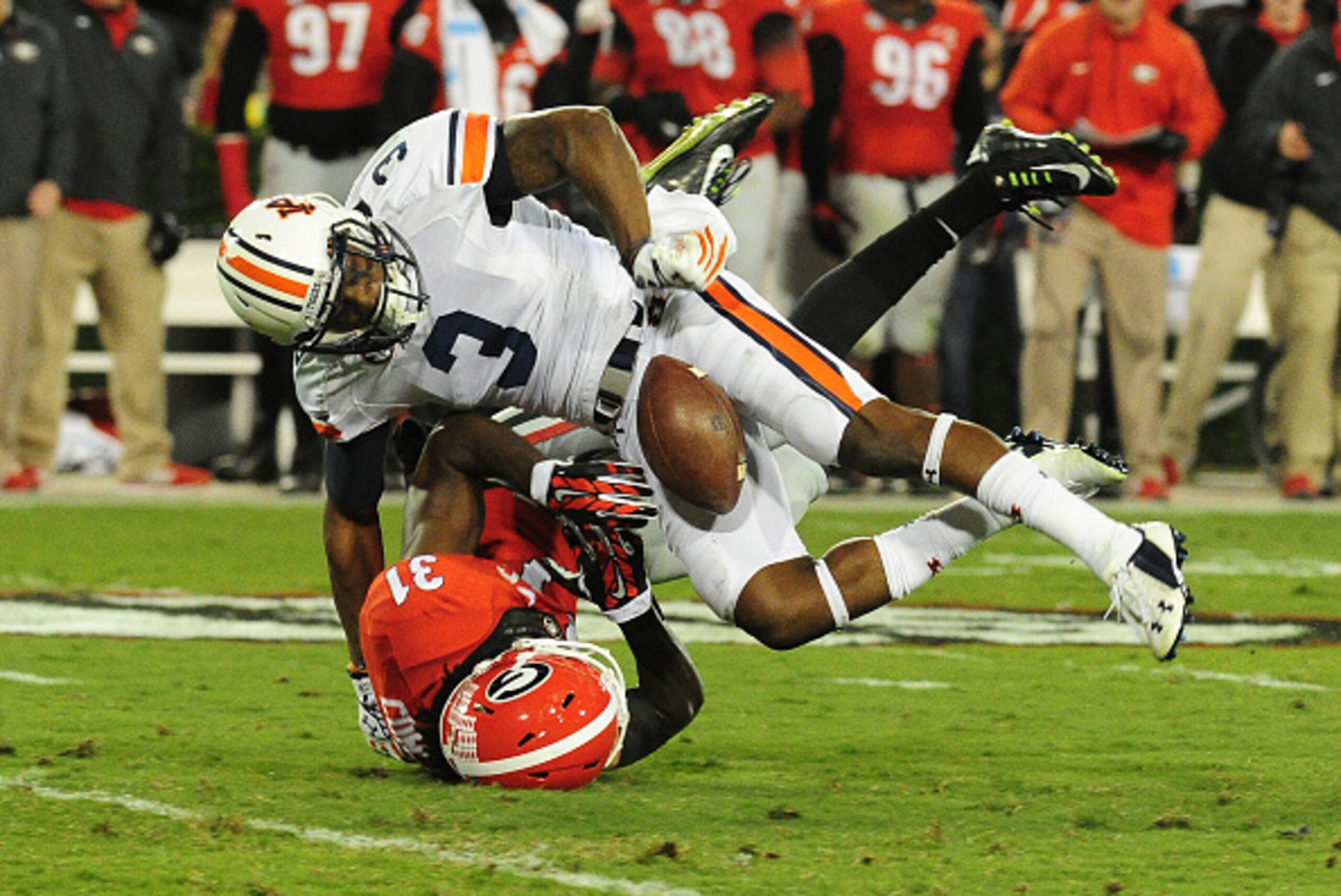 ATHENS, GA - NOVEMBER 15: Jonathan Jones #3 of the Auburn Tigers defends a pass against Chris Conley #31 of the Georgia Bulldogs at Sanford Stadium on November 15, 2014 in Athens, Georgia. (Photo by Scott Cunningham/Getty Images) ATHENS, GA - NOVEMBER 15: Jonathan Jones #3 of the Auburn Tigers defends a pass against Chris Conley #31 of the Georgia Bulldogs at Sanford Stadium on November 15, 2014 in Athens, Georgia. (Photo by Scott Cunningham/Getty Images)