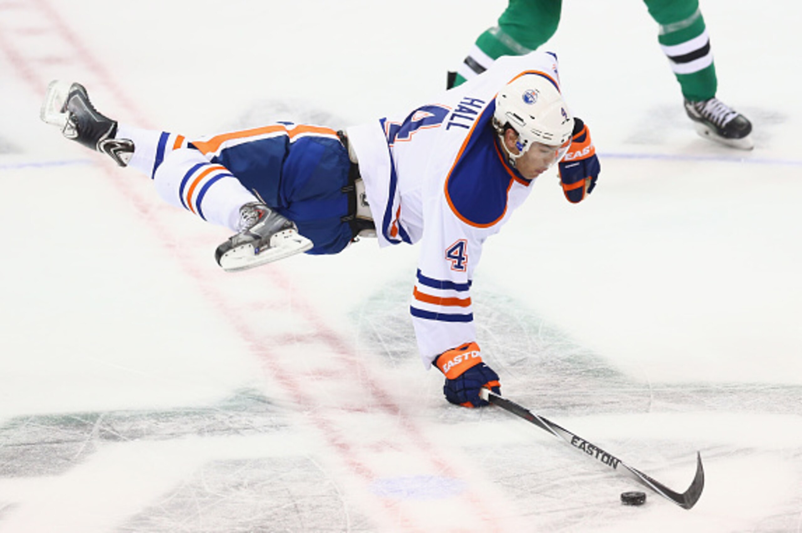 DALLAS, TX - NOVEMBER 25: Taylor Hall #4 of the Edmonton Oilers is tripped by Ryan Garbutt #16 of the Dallas Stars in the third period at American Airlines Center on November 25, 2014 in Dallas, Texas. (Photo by Ronald Martinez/Getty Images) DALLAS, TX - NOVEMBER 25: Taylor Hall #4 of the Edmonton Oilers is tripped by Ryan Garbutt #16 of the Dallas Stars in the third period at American Airlines Center on November 25, 2014 in Dallas, Texas. (Photo by Ronald Martinez/Getty Images)