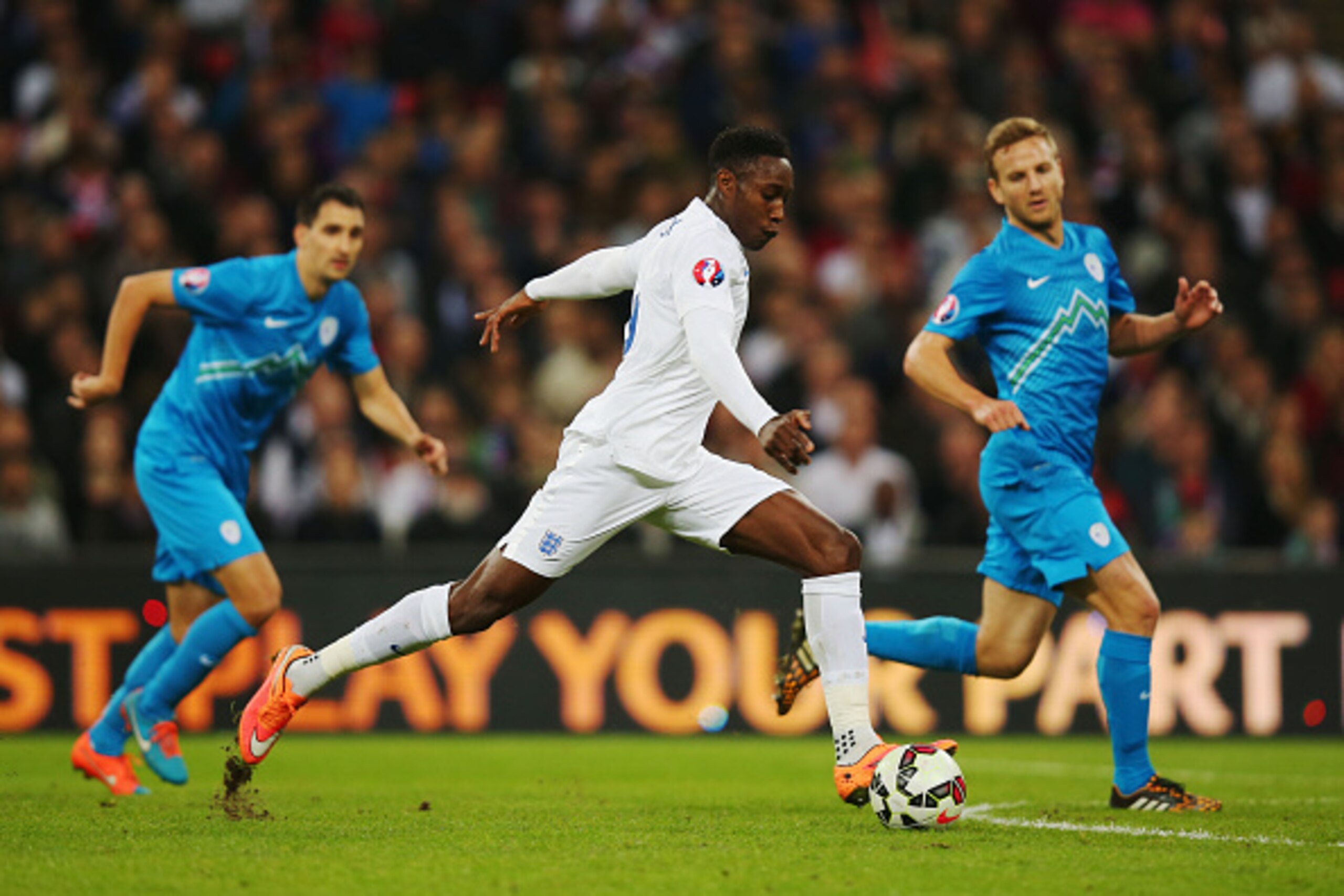 LONDON, ENGLAND - NOVEMBER 15: Danny Welbeck of England in action during the EURO 2016 Qualifier Group E match between England and Slovenia at Wembley Stadium on November 15, 2014 in London, England.  (Photo by Bryn Lennon/Getty Images)