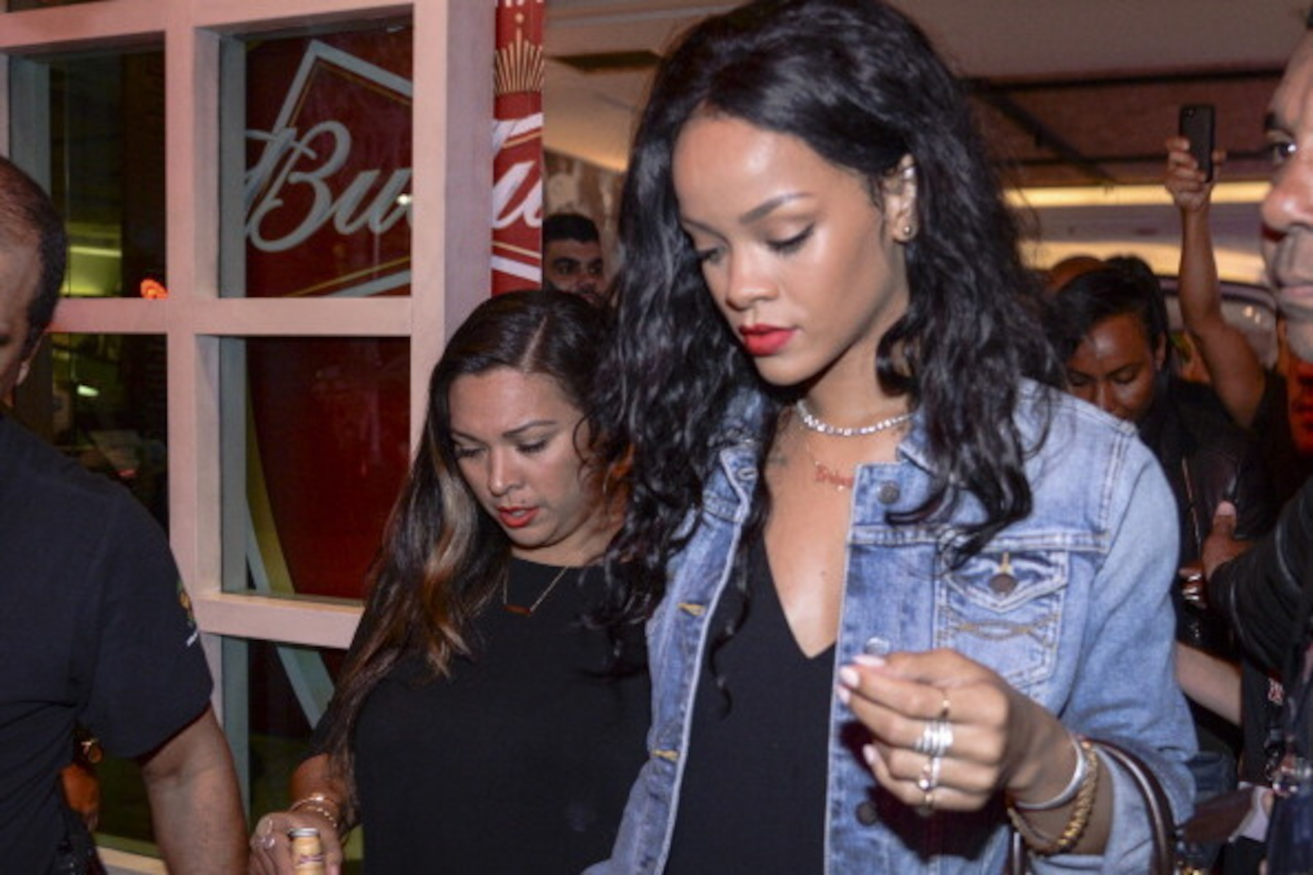 RIO DE JANEIRO, BRAZIL - JULY 11: Singer Rihanna leaves the Bud Hotel in Rio de Janeiro, Brazil on July 11, 2014. (Photo by Raphael Dias/Getty Images for Budweiser)