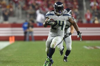SANTA CLARA, CA - NOVEMBER 27:  Marshawn Lynch #24 of the Seattle Seahawks has an open field in the second quarter against the San Francisco 49ers at Levi's Stadium on November 27, 2014 in Santa Clara, California.  (Photo by Thearon W. Henderson/Getty Ima