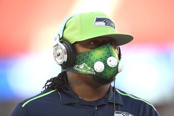 SANTA CLARA, CA - NOVEMBER 27:  Marshawn Lynch #24 of the Seattle Seahawks warms up pregame against the San Francisco 49ers at Levi's Stadium on November 27, 2014 in Santa Clara, California.  (Photo by Don Feria/Getty Images)