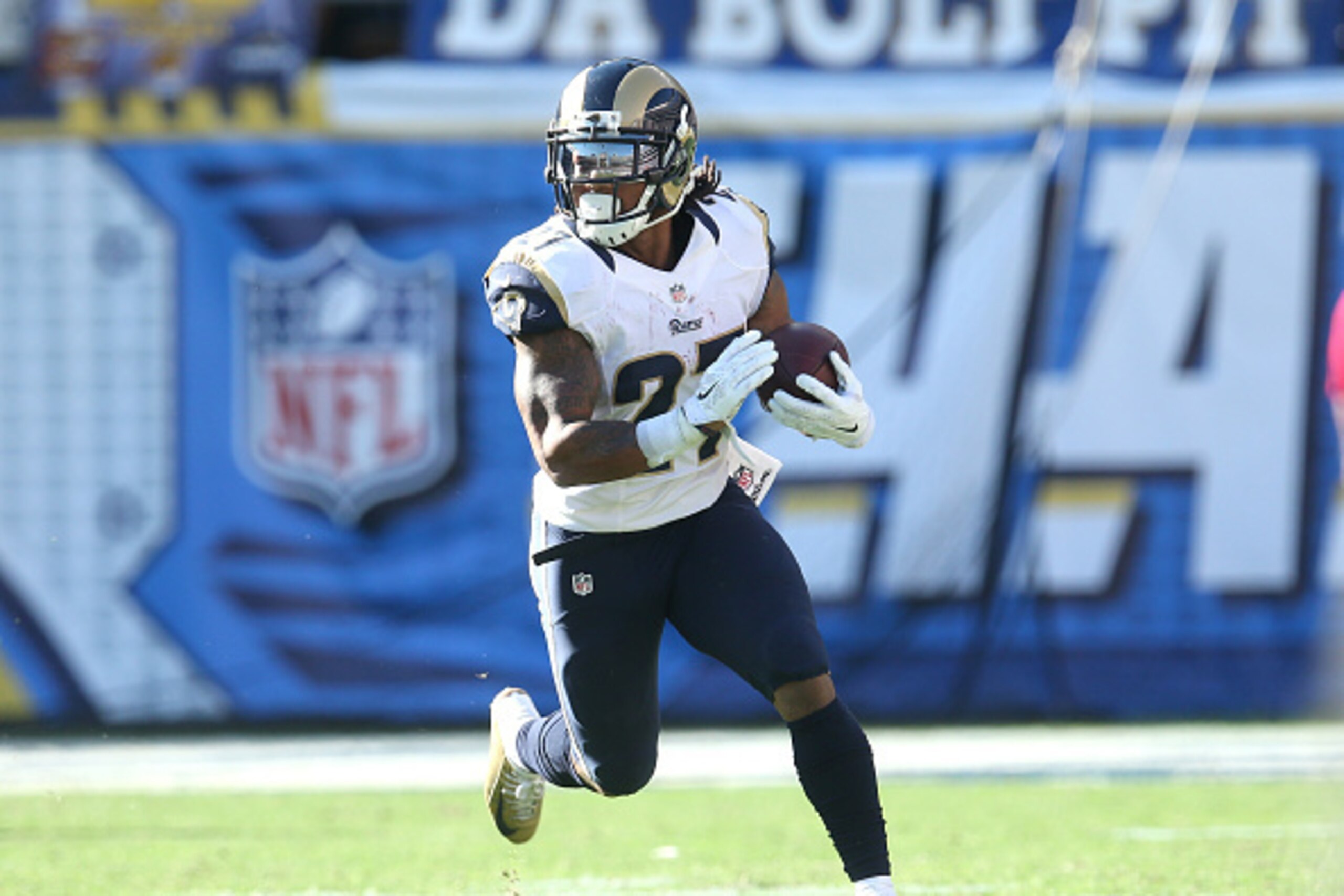 SAN DIEGO, CA - NOVEMBER 23: Running back Tre Mason #27 of the St. Louis Rams carries the ball against the San Diego Chargers at Qualcomm Stadium on November 23, 2014 in San Diego, California. (Photo by Stephen Dunn/Getty Images) SAN DIEGO, CA - NOVEMBER 23: Running back Tre Mason #27 of the St. Louis Rams carries the ball against the San Diego Chargers at Qualcomm Stadium on November 23, 2014 in San Diego, California. (Photo by Stephen Dunn/Getty Images)