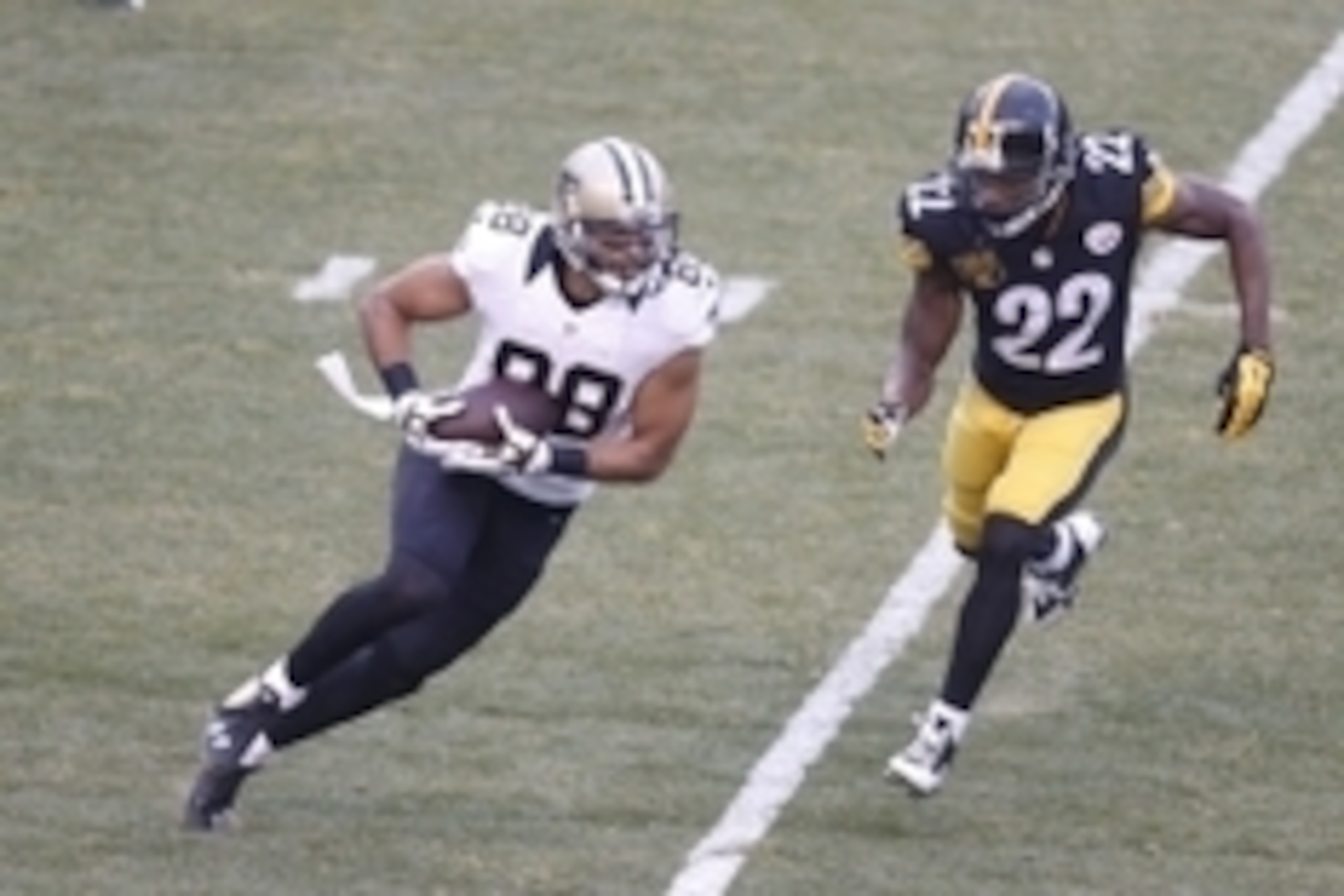 Nov 30, 2014; Pittsburgh, PA, USA; New Orleans Saints wide receiver Nick Toon (88) runs after a pass reception as Pittsburgh Steelers cornerback William Gay (22) pursues during the second quarter at Heinz Field. Mandatory Credit: Charles LeClaire-USA TODA Nov 30, 2014; Pittsburgh, PA, USA; New Orleans Saints wide receiver Nick Toon (88) runs after a pass reception as Pittsburgh Steelers cornerback William Gay (22) pursues during the second quarter at Heinz Field. Mandatory Credit: Charles LeClaire-USA TODA