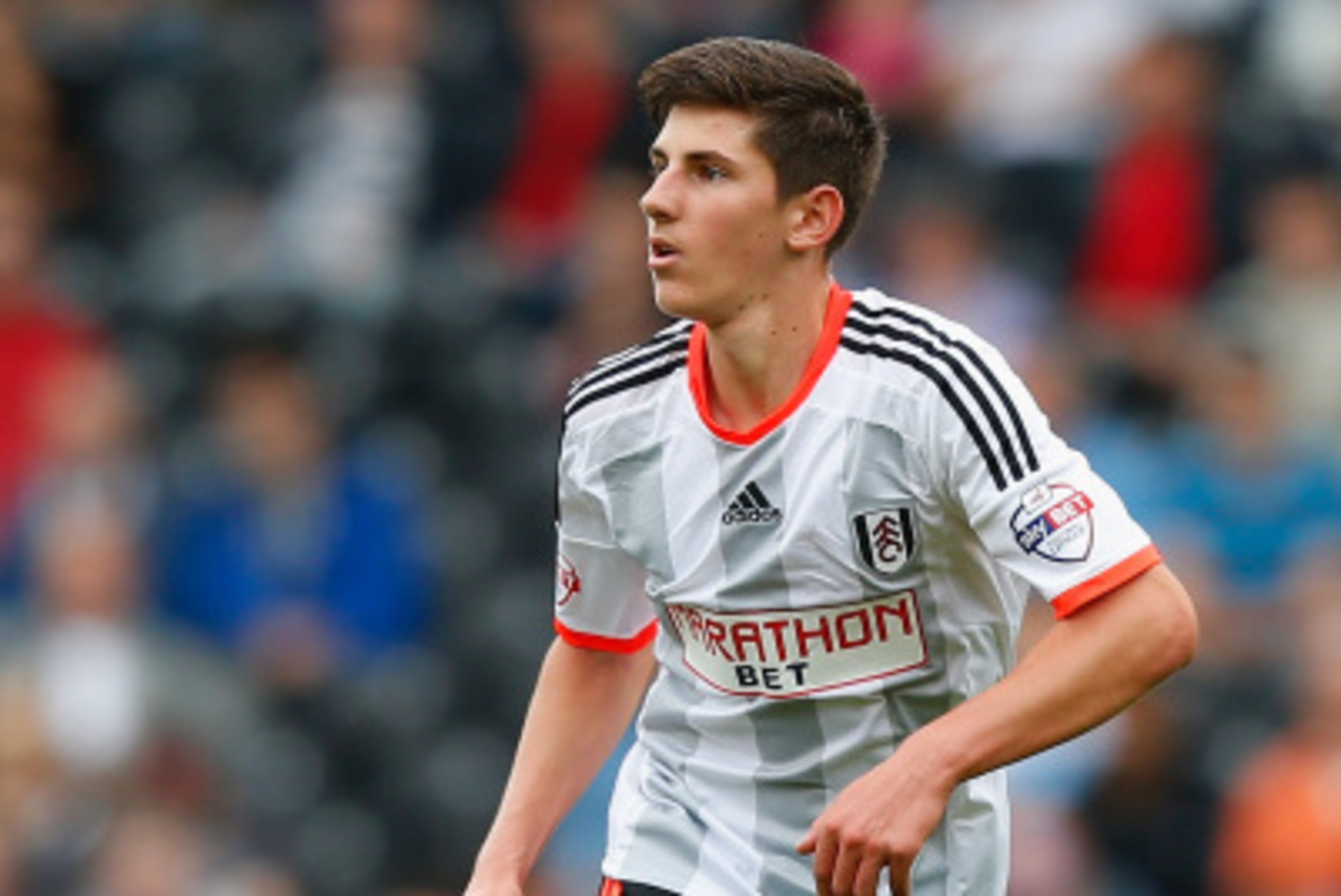 LONDON, ENGLAND - AUGUST 30:  Emerson Hyndman of Fulham in action during the Sky Bet Championship match between Fulham and Cardiff City at Craven Cottage on August 30, 2014 in London, England.  (Photo by Harry Engels/Getty Images)