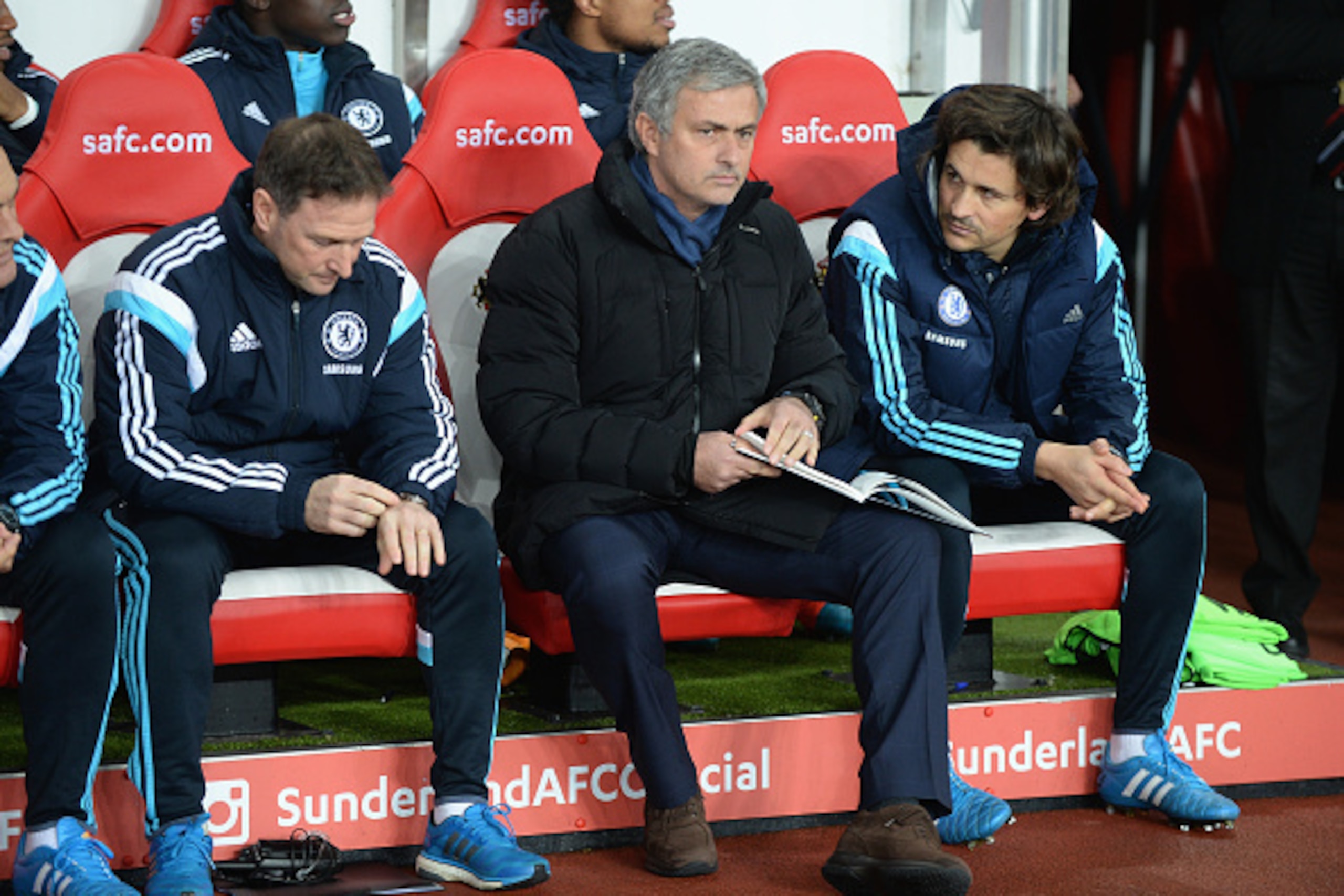 SUNDERLAND, ENGLAND - NOVEMBER 29:  Jose Mourinho, Manager of Chelsea during the Barclays Premier League match between Sunderland and Chelsea at the Stadium of Light on November 29, 2014 in Sunderland, England.  (Photo by Tony Marshall/Getty Images)
