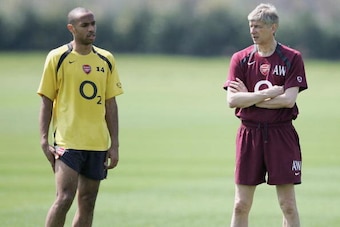 LONDON COLNEY, UNITED KINGDOM - MAY 11:  Thierry Henry and Arsene Wenger during the Arsenal UEFA Champions League Media Day at the Arsenal Training Complex on May 11. 2006 in London Colney, England. Arsenal will take on Barcelona in the UEFA Champions Lea