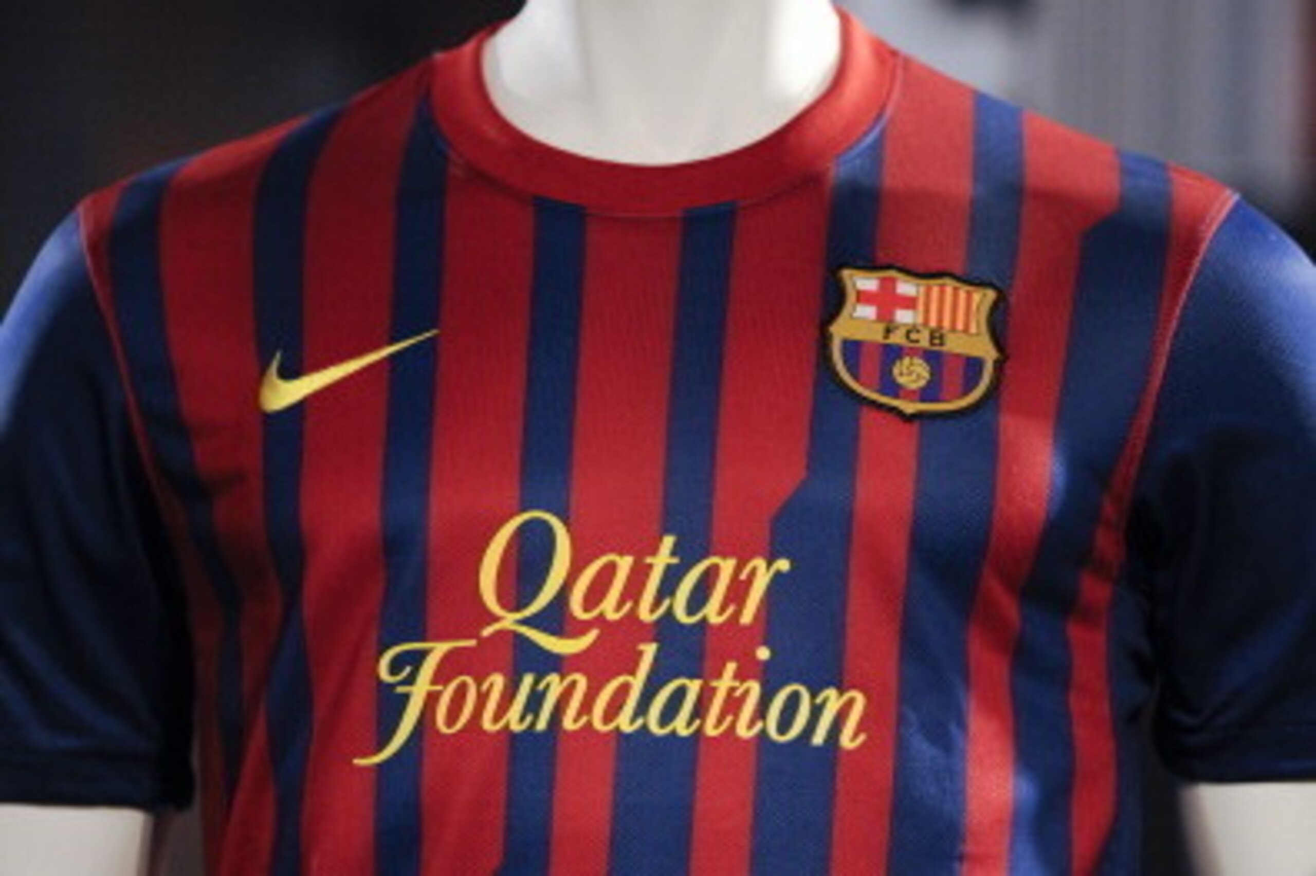BARCELONA, SPAIN - MAY 17: The new FC Barcelona shirt is displayed during the official presentation at Nou Camp Stadium on May 17, 2011 in Barcelona, Spain. (Photo by David Ramos/Getty Images) BARCELONA, SPAIN - MAY 17: The new FC Barcelona shirt is displayed during the official presentation at Nou Camp Stadium on May 17, 2011 in Barcelona, Spain. (Photo by David Ramos/Getty Images)