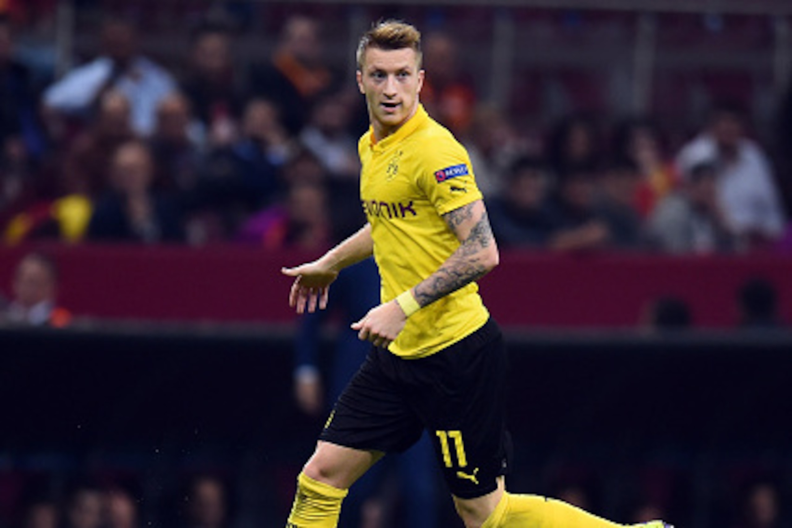 ISTANBUL, TURKEY - OCTOBER 22:  Marco Reus of Dortmund runs with the ball the UEFA Champions League group D match between Glatasaray AS and Borussia Dortmund at Ali Sami Yen Spor Kompleksi on October 22, 2014 in Istanbul, Turkey.  (Photo by Lars Baron/Get