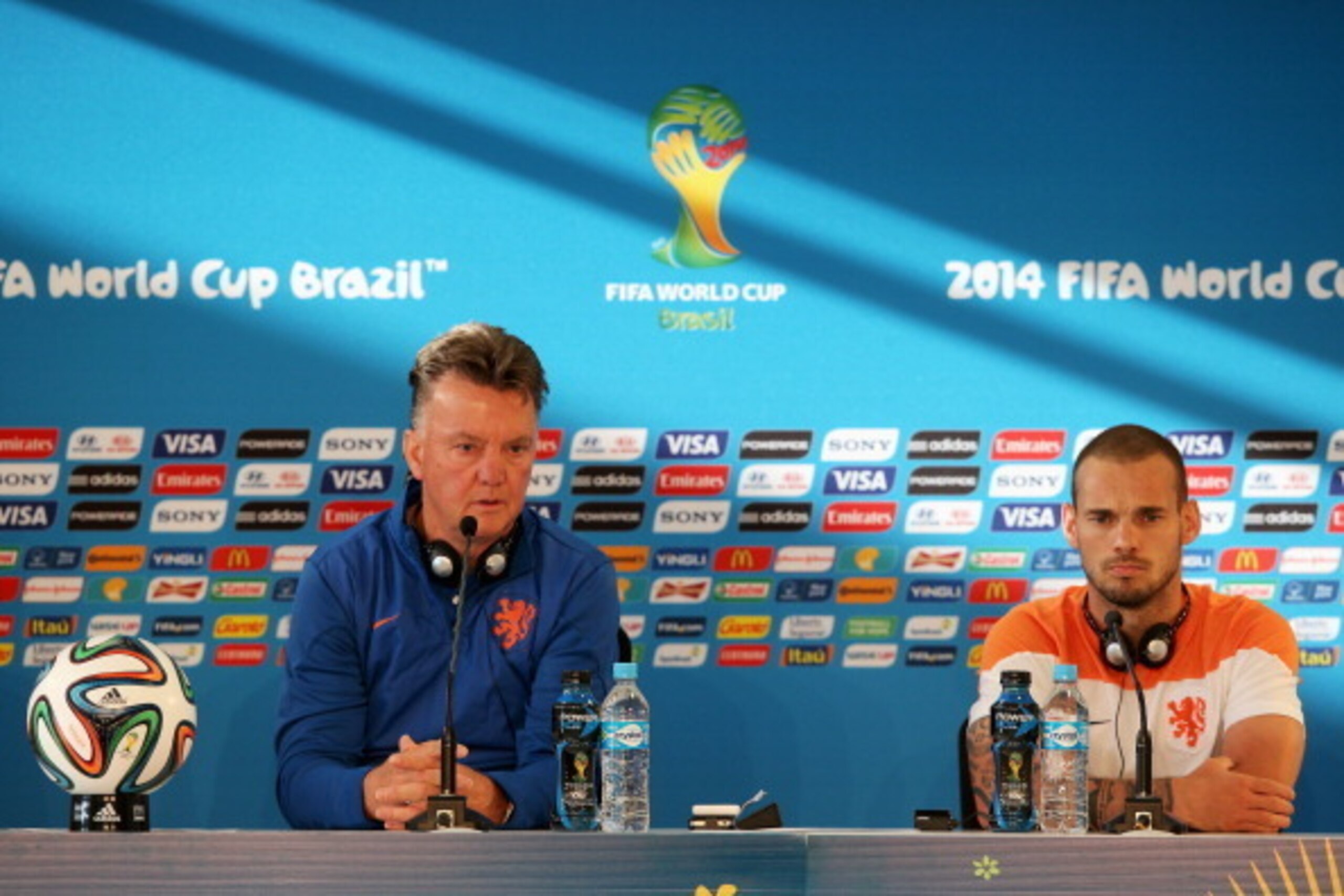 PORTO ALEGRE, BRAZIL - JUNE 17: Manager of Netherlands Louis van Gaal and Wesley Sneijder get ready to speak to the media at the Netherlands Press Conference at the 2014 FIFA World Cup Brazil held at the Estadio Beira-Rio on June 17, 2014 in Porto Alegre PORTO ALEGRE, BRAZIL - JUNE 17: Manager of Netherlands Louis van Gaal and Wesley Sneijder get ready to speak to the media at the Netherlands Press Conference at the 2014 FIFA World Cup Brazil held at the Estadio Beira-Rio on June 17, 2014 in Porto Alegre