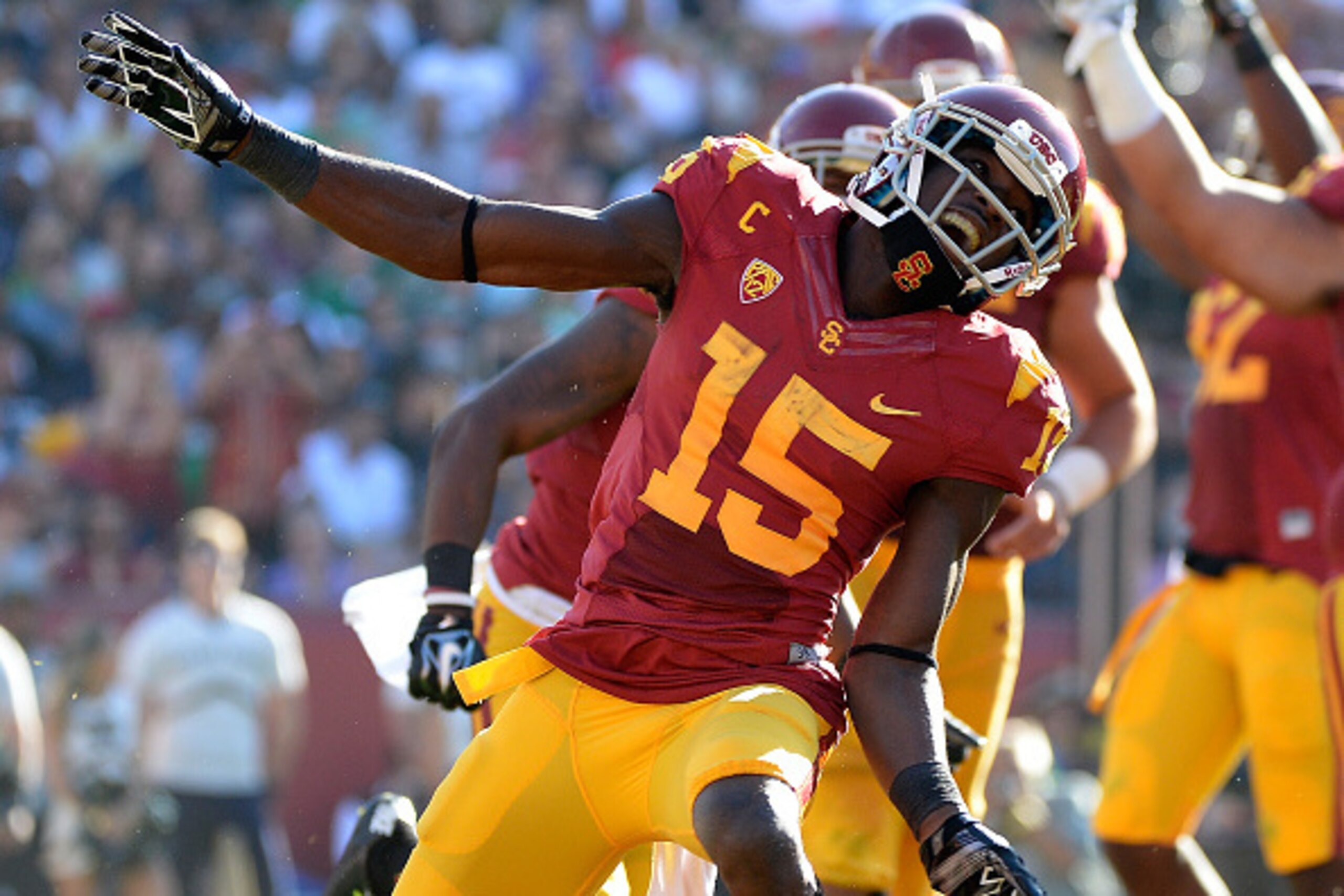 LOS ANGELES, CA - NOVEMBER 29:  Nelson Agholor #15 of the USC Trojans celebrates his touchdown to take a 35-0 lead over the Notre Dame Fighting Irish at Los Angeles Memorial Coliseum on November 29, 2014 in Los Angeles, California.  (Photo by Harry How/Ge