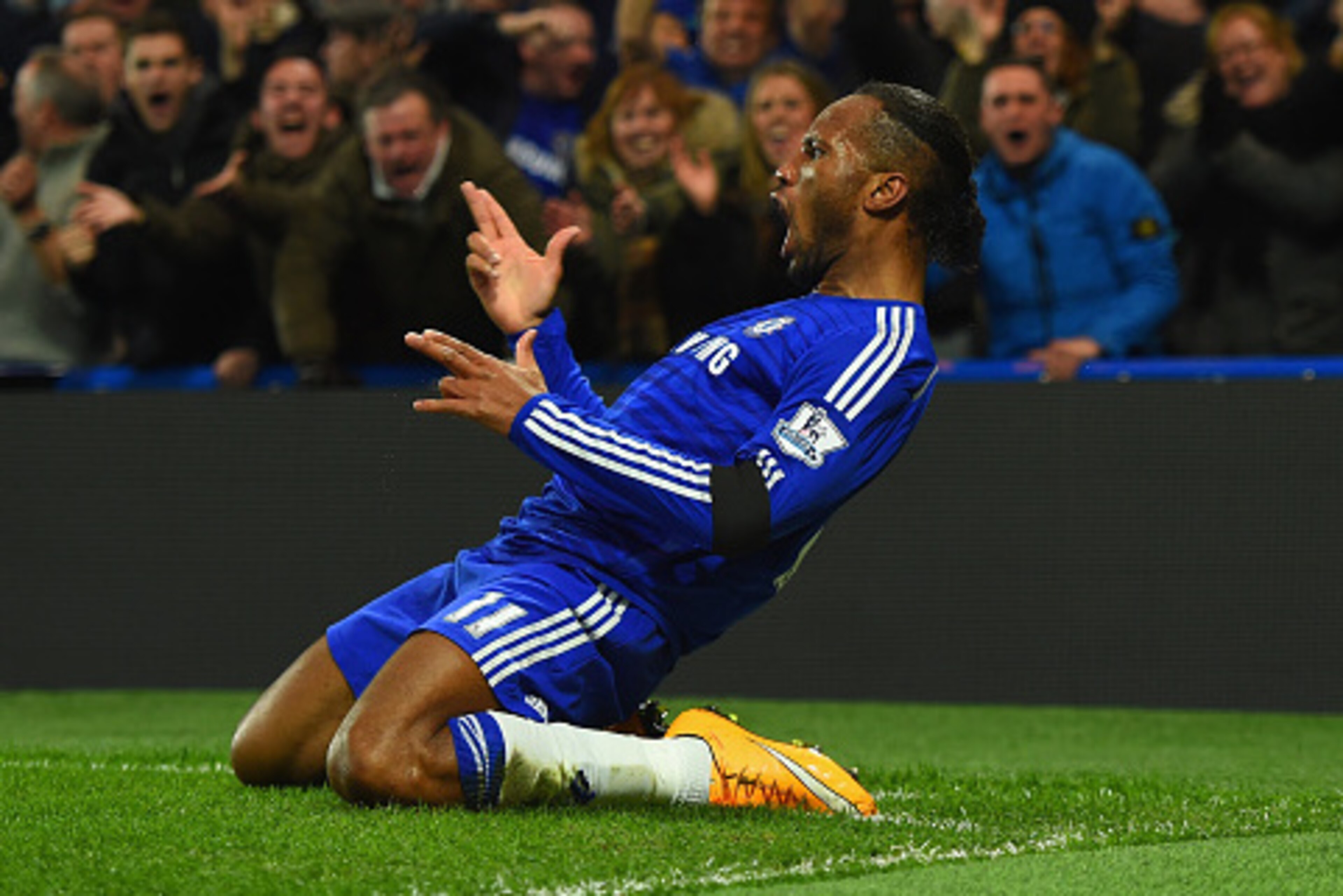 LONDON, ENGLAND - DECEMBER 03:  Didier Drogba of Chelsea celebrates scoring their second goal  during the Barclays Premier League match between Chelsea and Tottenham Hotspur at Stamford Bridge on December 3, 2014 in London, England.  (Photo by Shaun Botte