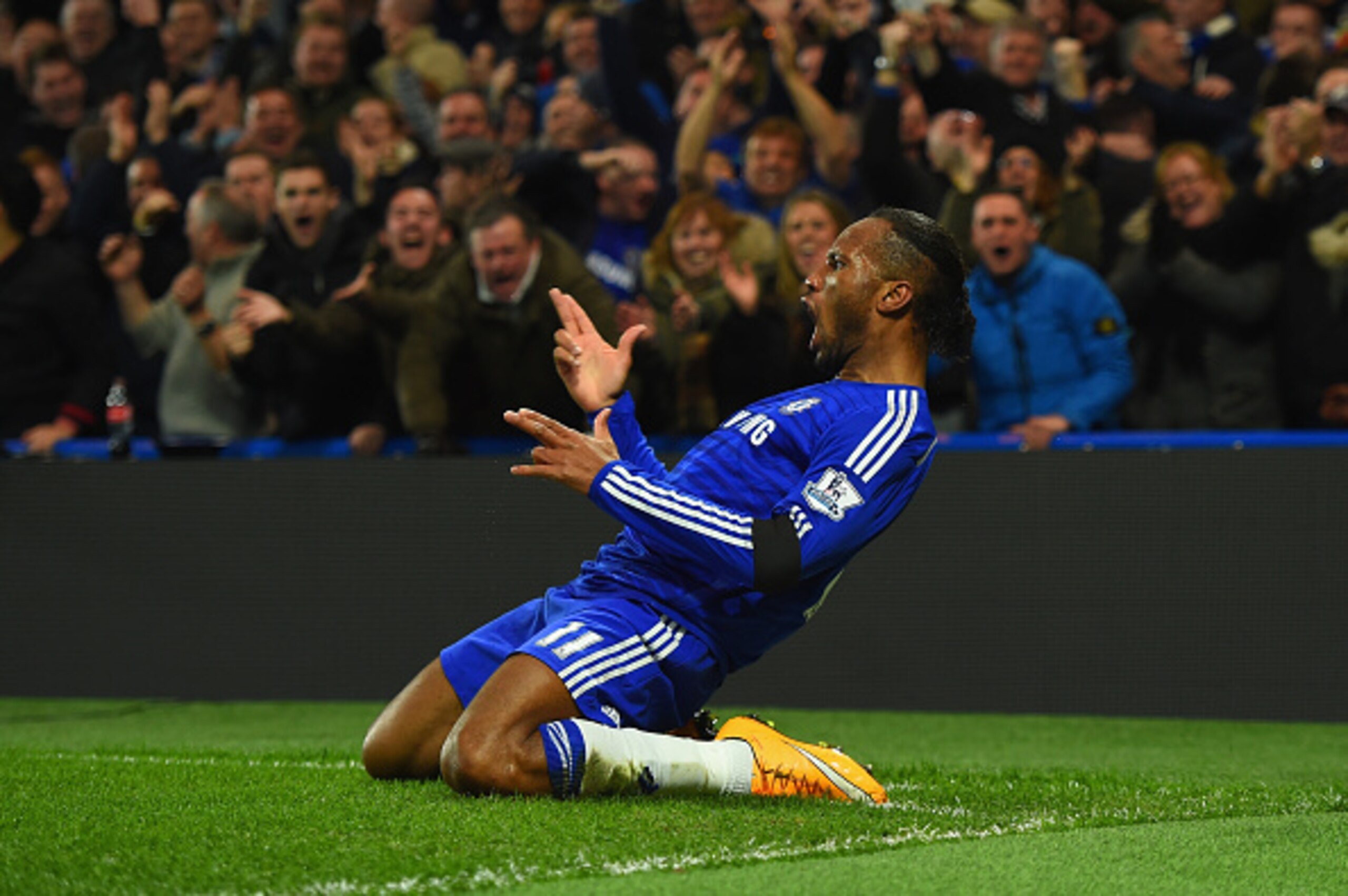 LONDON, ENGLAND - DECEMBER 03:  Didier Drogba of Chelsea celebrates scoring their second goal  during the Barclays Premier League match between Chelsea and Tottenham Hotspur at Stamford Bridge on December 3, 2014 in London, England.  (Photo by Shaun Botte