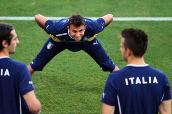 JERUSALEM, ISRAEL - JUNE 17:  Goalkeeper Francesco Bardi (C) warms up next to Simone Colombi (L) and Nicola Leali during an Italy U21 press conference at Teddy Stadium ahead of their UEFA European U21 Championship final match against Spain on June 17, 201