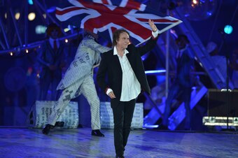 LONDON, ENGLAND - AUGUST 12: Musician Ray Davies during the Closing Ceremony on Day 16 of the London 2012 Olympic Games at Olympic Stadium on August 12, 2012 in London, England.  (Photo by Jeff J Mitchell/Getty Images)