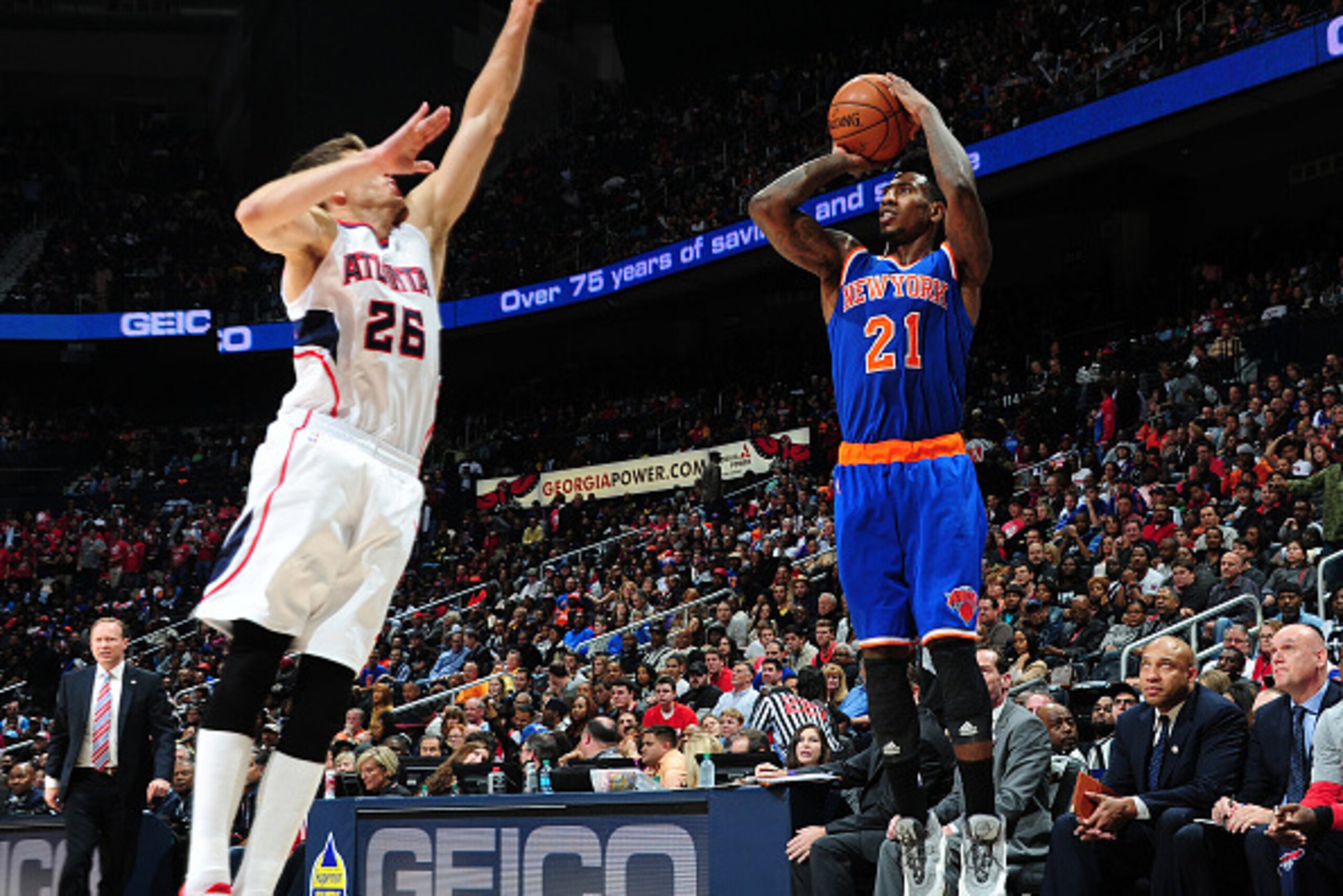 ATLANTA, GA - NOVEMBER 8: Iman Shumpert #21 of the New York Knicks puts up a shot against the Atlanta Hawks on November 8, 2014 at Philips Arena in Atlanta, Georgia. NOTE TO USER: User expressly acknowledges and agrees that, by downloading and/or using t ATLANTA, GA - NOVEMBER 8: Iman Shumpert #21 of the New York Knicks puts up a shot against the Atlanta Hawks on November 8, 2014 at Philips Arena in Atlanta, Georgia. NOTE TO USER: User expressly acknowledges and agrees that, by downloading and/or using t