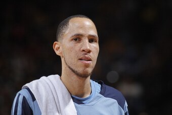 OAKLAND, CA - MARCH 28: Tayshaun Prince #21 of the Memphis Grizzlies while facing the Golden State Warriors on March 28, 2014 at Oracle Arena in Oakland, California. NOTE TO USER: User expressly acknowledges and agrees that, by downloading and or using th