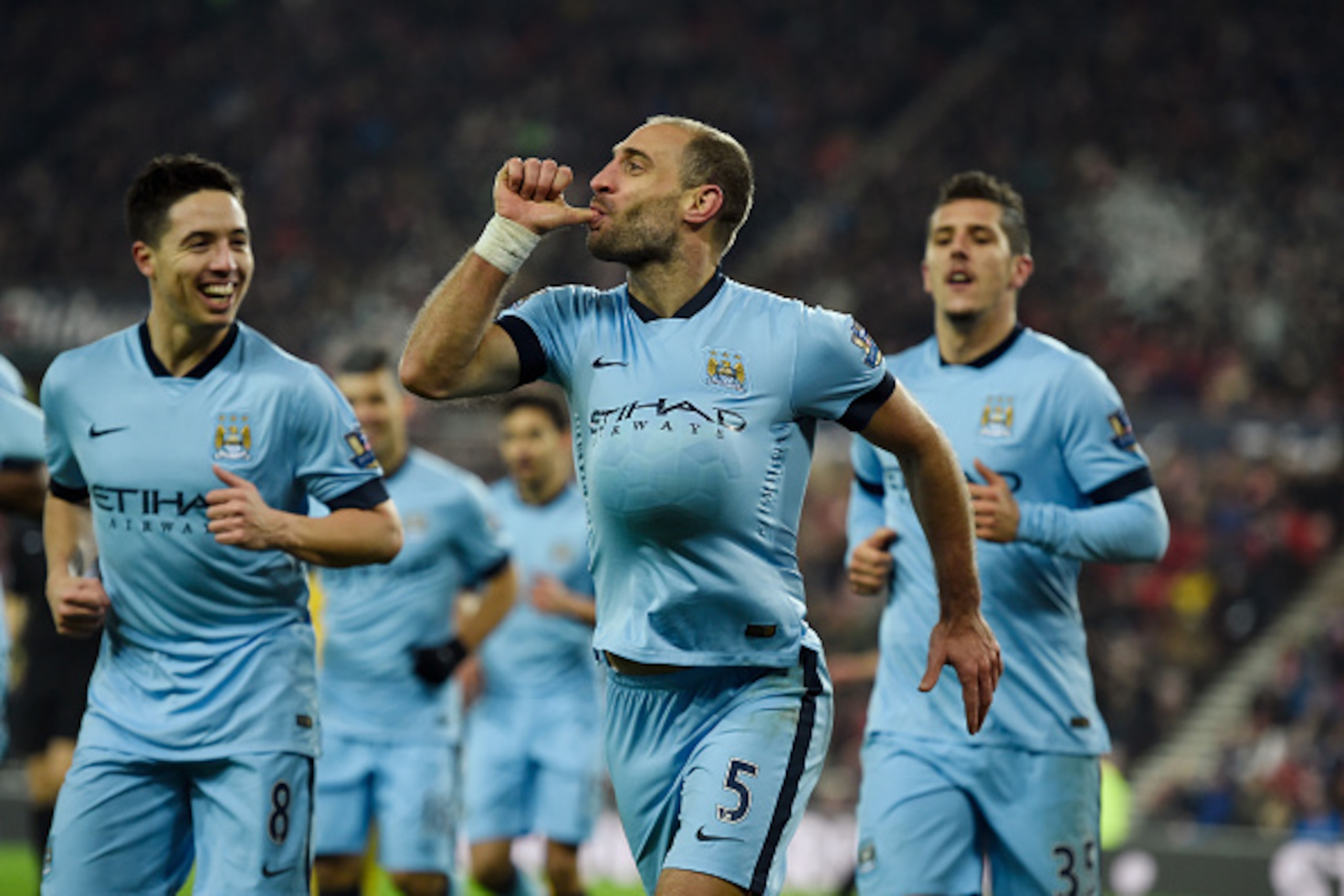SUNDERLAND, ENGLAND - DECEMBER 03:  Pablo Zabaleta of Manchester City celebrates after scoring his team's third goal during the Barclays Premier League match between Sunderland and Manchester City at The Stadium of Light on December 3, 2014 in Sunderland,