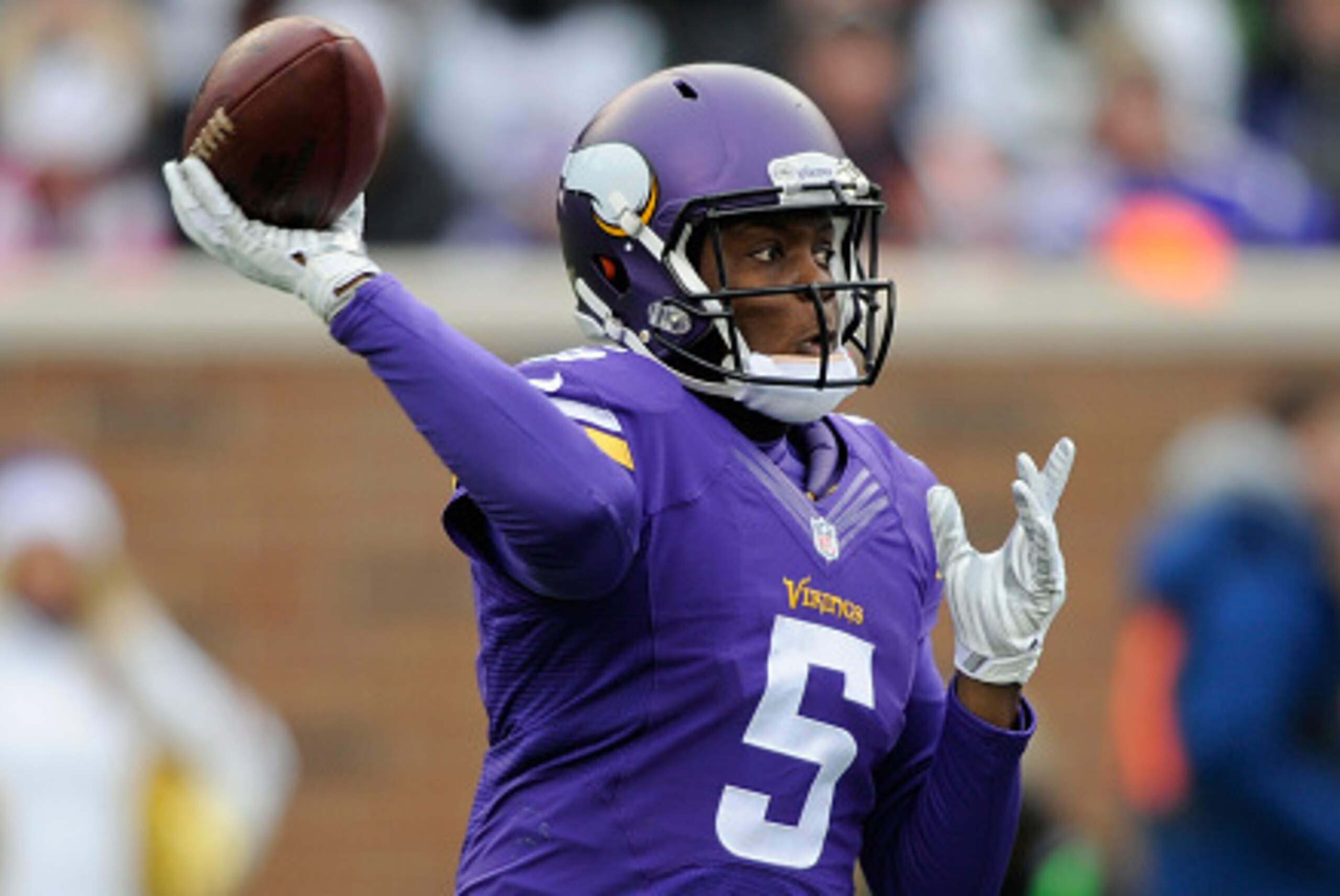 MINNEAPOLIS, MN - DECEMBER 7: Teddy Bridgewater #5 of the Minnesota Vikings passes the ball against the New York Jets during the fourth quarter of the game on December 7, 2014 at TCF Bank Stadium in Minneapolis, Minnesota. The Vikings defeated the Jets 30