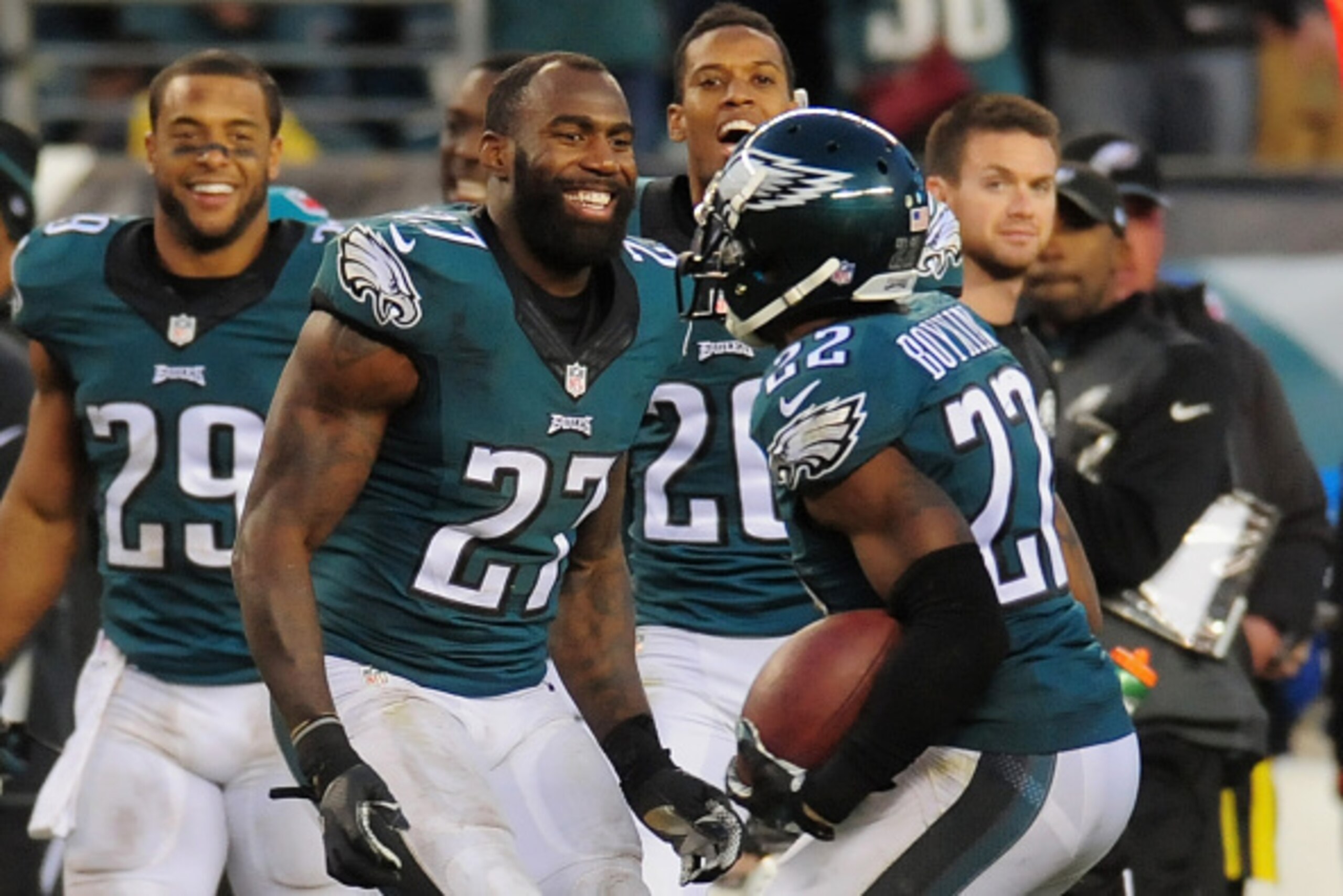 PHILADELPHIA, PA - NOVEMBER 23:  Brandon Boykin #22 of the Philadelphia Eagles celebrates his interception with teammate Malcolm Jenkins #27  during the fourth quarter against the Tennessee Titans at Lincoln Financial Field on November 23, 2014 in Philade