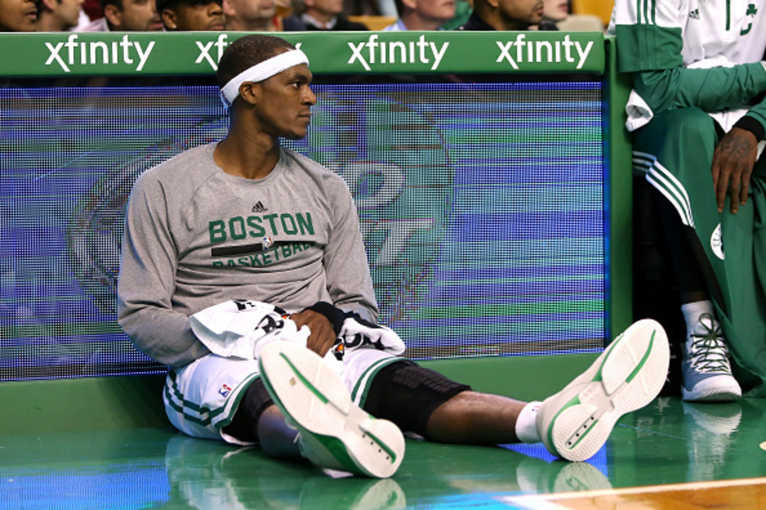 BOSTON, MA - NOVEMBER 14: Rajon Rondo #9 of the Boston Celtics looks on from the bench against the Cleveland Cavaliers at TD Garden on November 14, 2014 in Boston, Massachusetts. NOTE TO USER: User expressly acknowledges and agrees that, by downloading a BOSTON, MA - NOVEMBER 14: Rajon Rondo #9 of the Boston Celtics looks on from the bench against the Cleveland Cavaliers at TD Garden on November 14, 2014 in Boston, Massachusetts. NOTE TO USER: User expressly acknowledges and agrees that, by downloading a