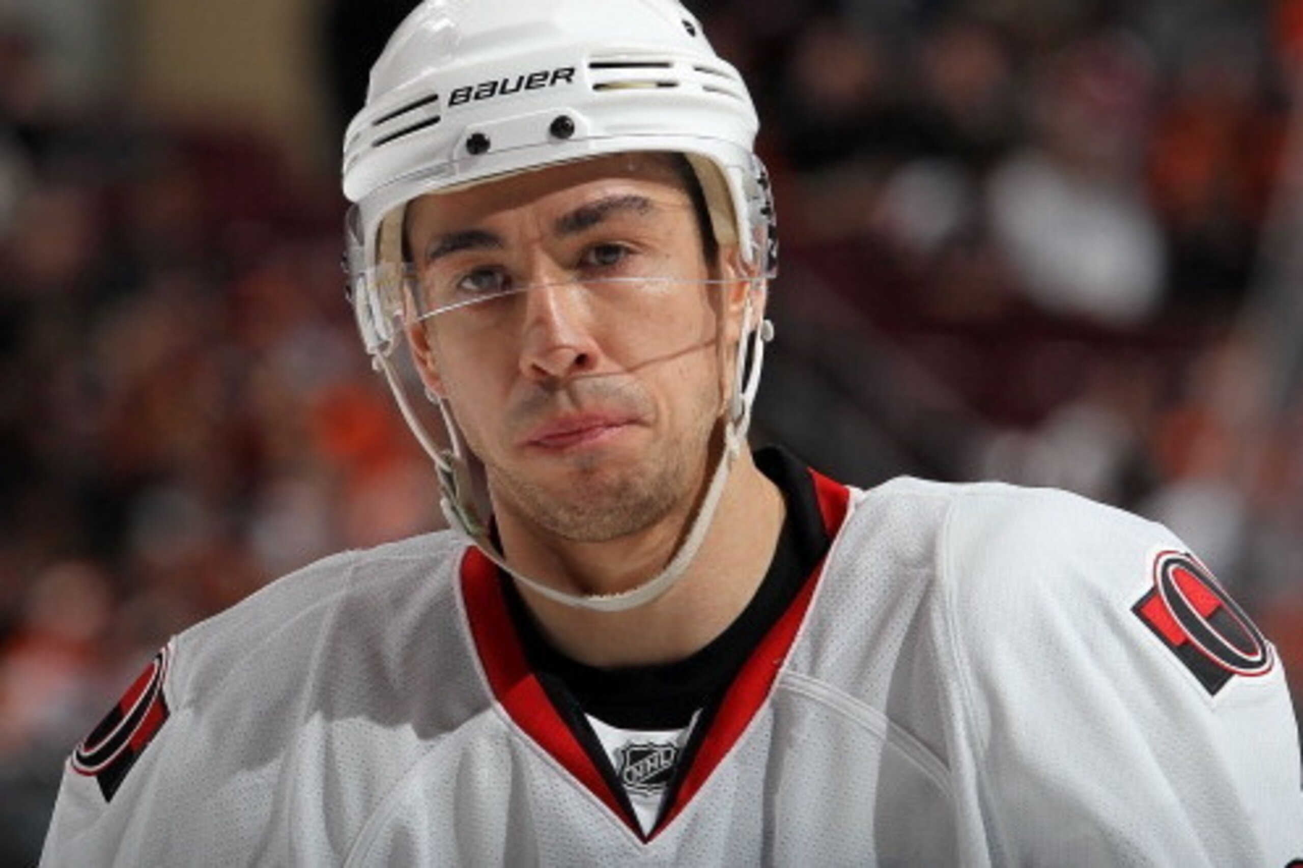 PHILADELPHIA, PA - JANUARY 20:  Chris Kelly #22 of the Ottawa Senators skates against the Philadelphia Flyers on January 20, 2011 at Wells Fargo Center in Philadelphia, Pennsylvania.  (Photo by Jim McIsaac/Getty Images)