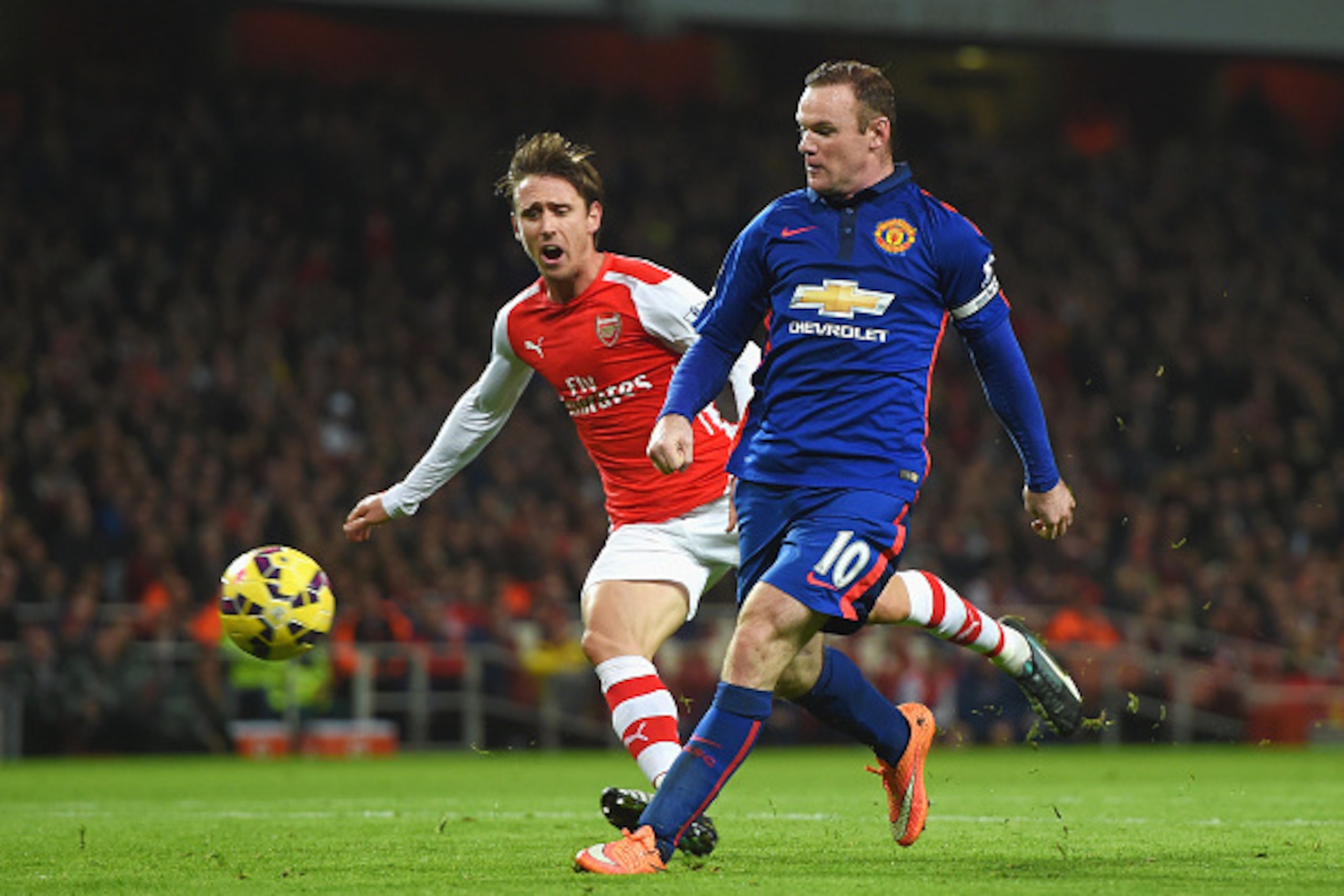 LONDON, ENGLAND - NOVEMBER 22: Wayne Rooney of Manchester United scores his team's second goal during the Barclays Premier League match between Arsenal and Manchester United at Emirates Stadium on November 22, 2014 in London, England. (Photo by Michael R LONDON, ENGLAND - NOVEMBER 22: Wayne Rooney of Manchester United scores his team's second goal during the Barclays Premier League match between Arsenal and Manchester United at Emirates Stadium on November 22, 2014 in London, England. (Photo by Michael R
