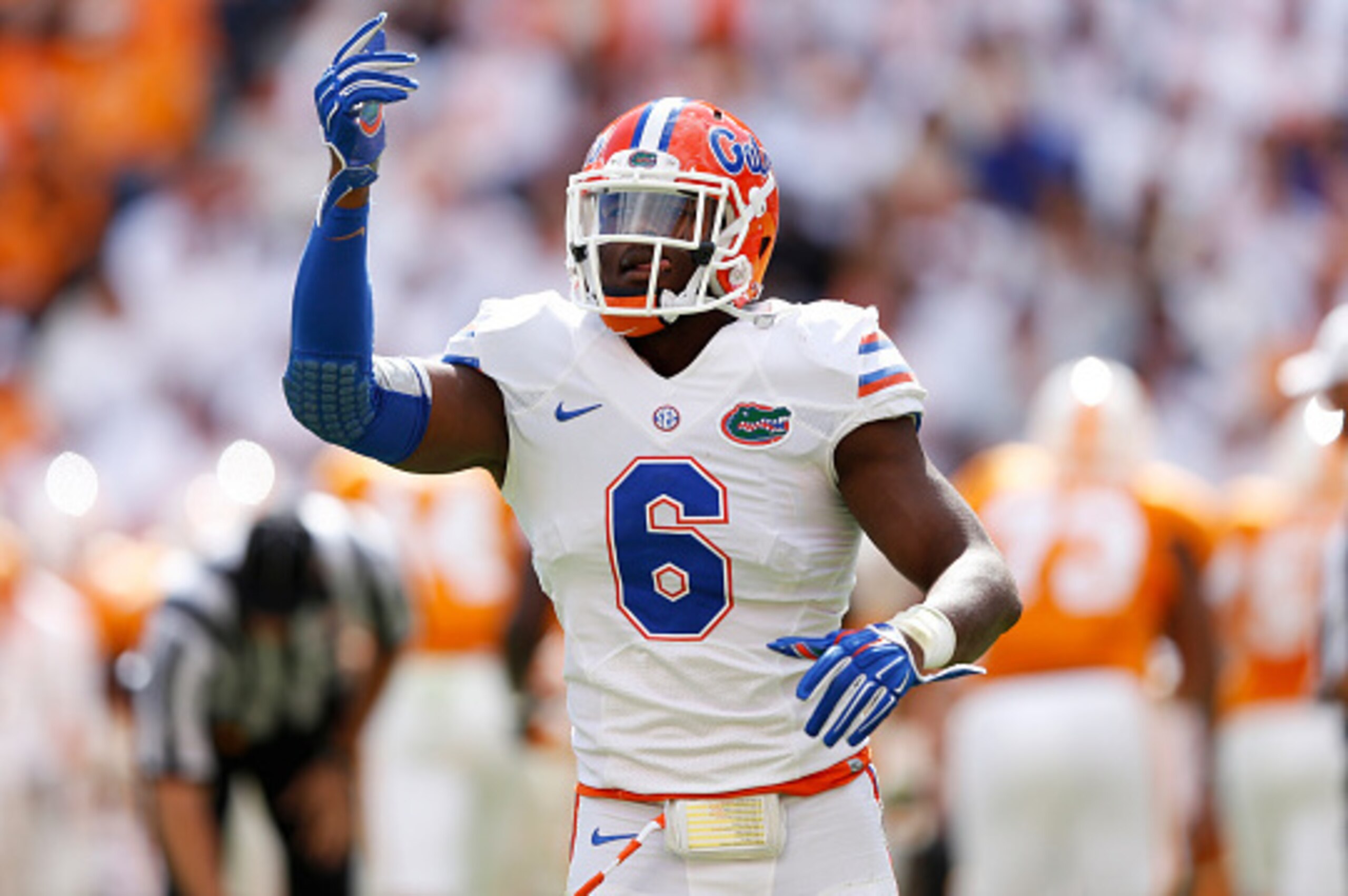 KNOXVILLE, TN - OCTOBER 4: Dante Fowler Jr. #6 of the Florida Gators celebrates after sacking Justin Worley #14 of the Tennessee Volunteers during the game at Neyland Stadium on October 4, 2014 in Knoxville, Tennessee. Florida defeated Tennessee 10-9. (Ph