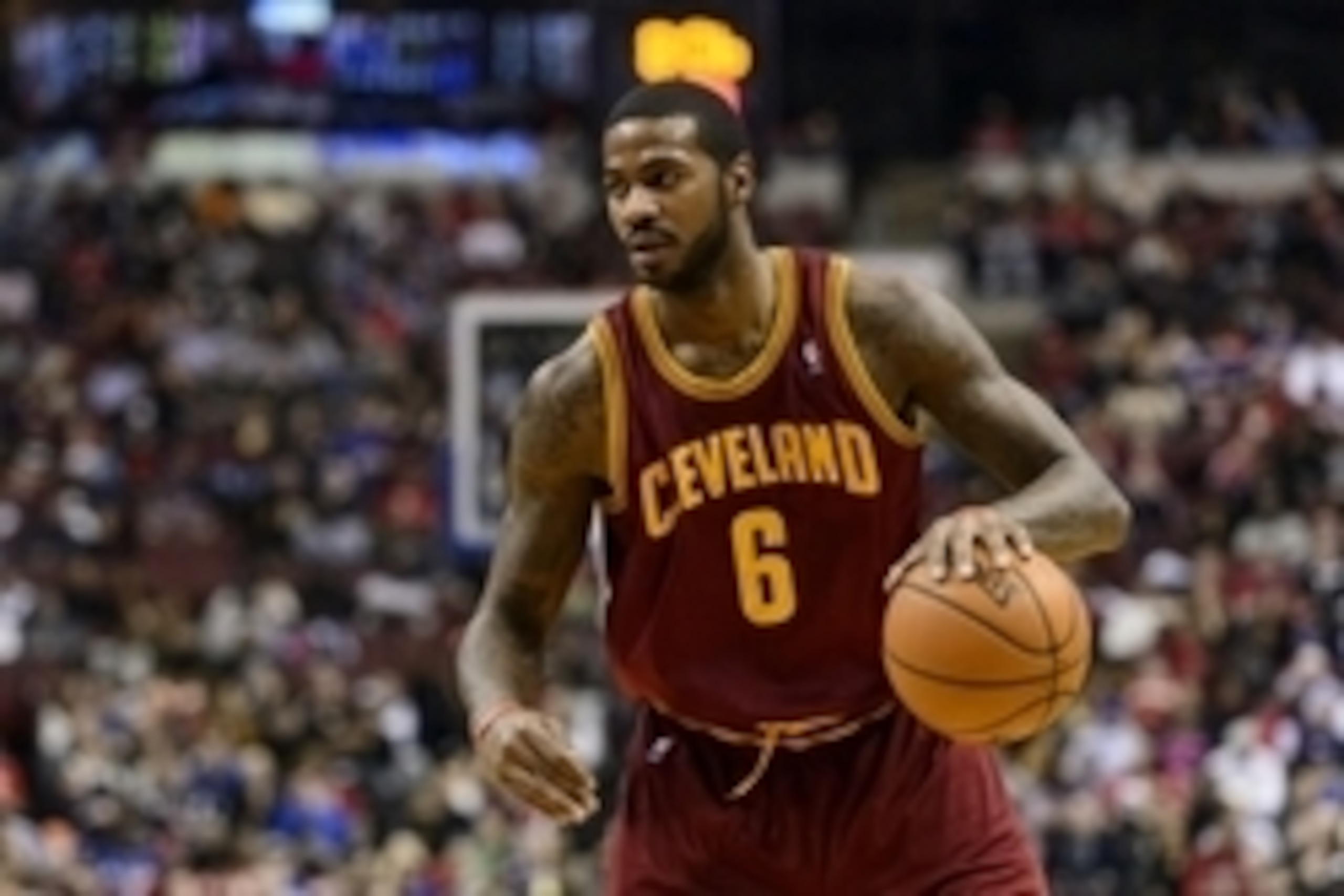 Nov 8, 2013; Philadelphia, PA, USA; Cleveland Cavaliers forward Earl Clark (6) during the third quarter against the Philadelphia 76ers at Wells Fargo Center. The Sixers defeated the Cavaliers 94-79. Mandatory Credit: Howard Smith-USA TODAY Sports